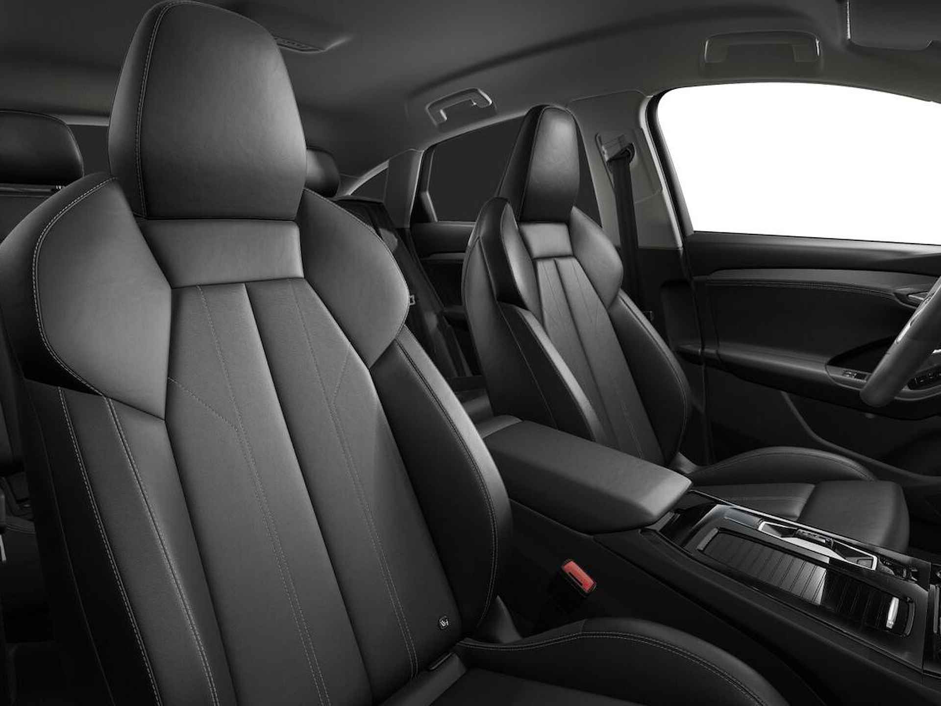 Audi Q6 e-tron Sportback Advanced edition e-tron 252 PK · Tech pro · Privacy glas · Sportstoelen leder - 4/8