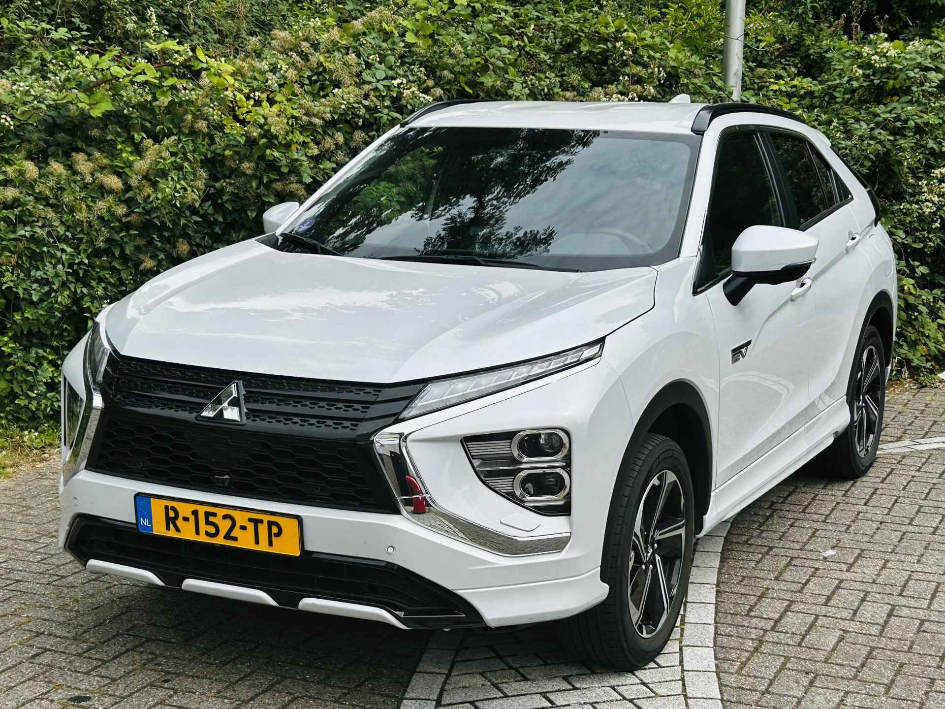 Mitsubishi Eclipse Cross 2.4 PHEV Executive - 30/34