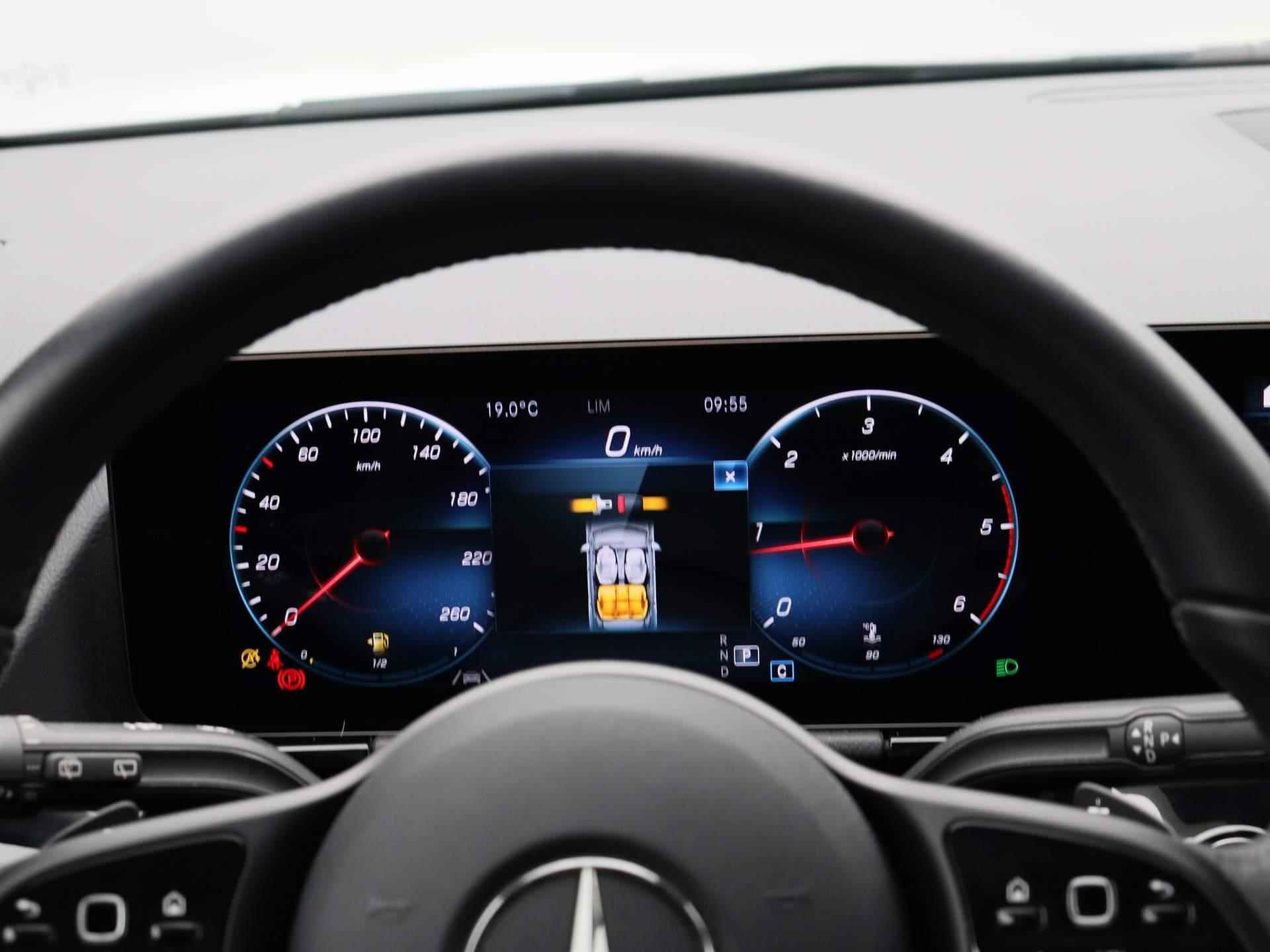 Mercedes-Benz GLA-klasse 180 d Business Solution Luxury | Automaat | Half Leder | Wide-Screen | Climate Control | Stoelverwarming | Trekhaak | - 8/34