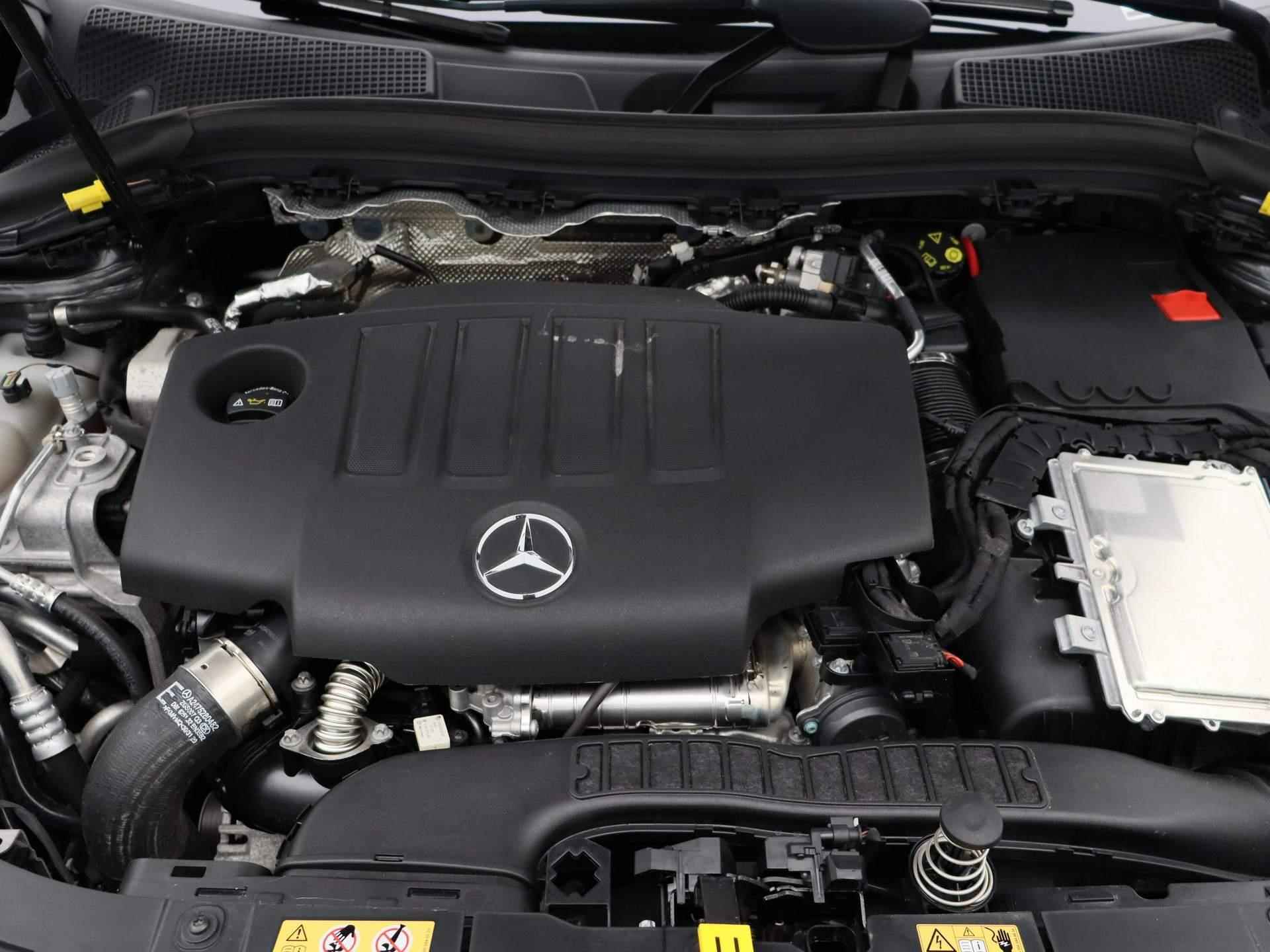 Mercedes-Benz GLA-klasse 180 d Business Solution Luxury | Automaat | Half Leder | Wide-Screen | Climate Control | Stoelverwarming | Trekhaak | - 33/34