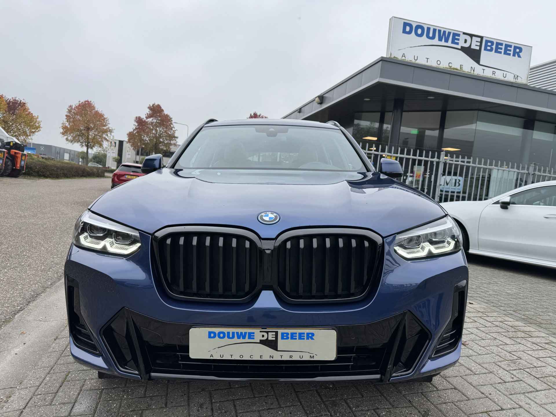 BMW X3 xDrive30e M-sport Pano-Dak | Trekhaak | Memory | Leer | Harman kardon - 3/28