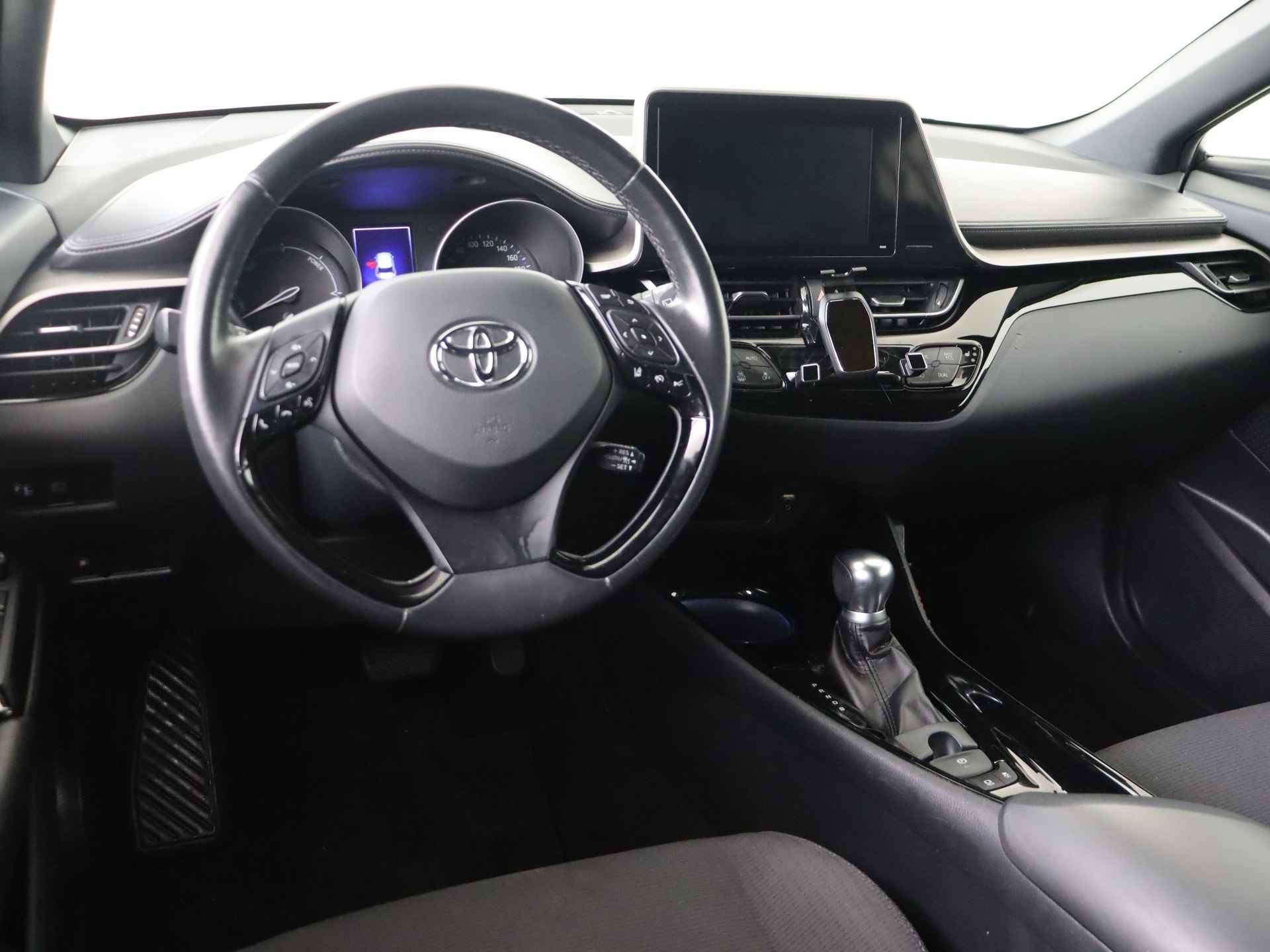 Toyota C-HR 1.8 Hybrid Dynamic I Navigatie I Climate Control I Cruise Control I Camera I USB I LM Velgen I Keyless Entry/Start I Stoelverwarming Voor I - 6/48