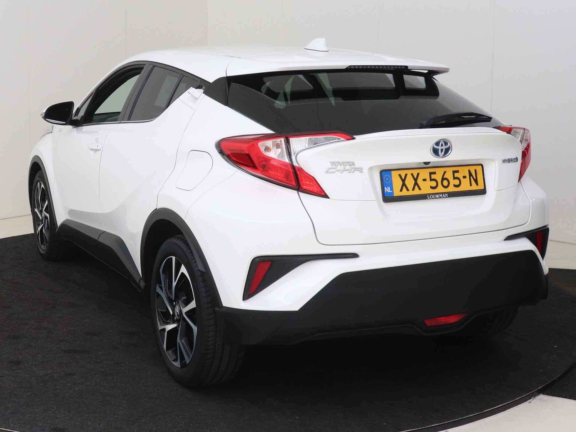 Toyota C-HR 1.8 Hybrid Dynamic I Navigatie I Climate Control I Cruise Control I Camera I USB I LM Velgen I Keyless Entry/Start I Stoelverwarming Voor I - 17/48