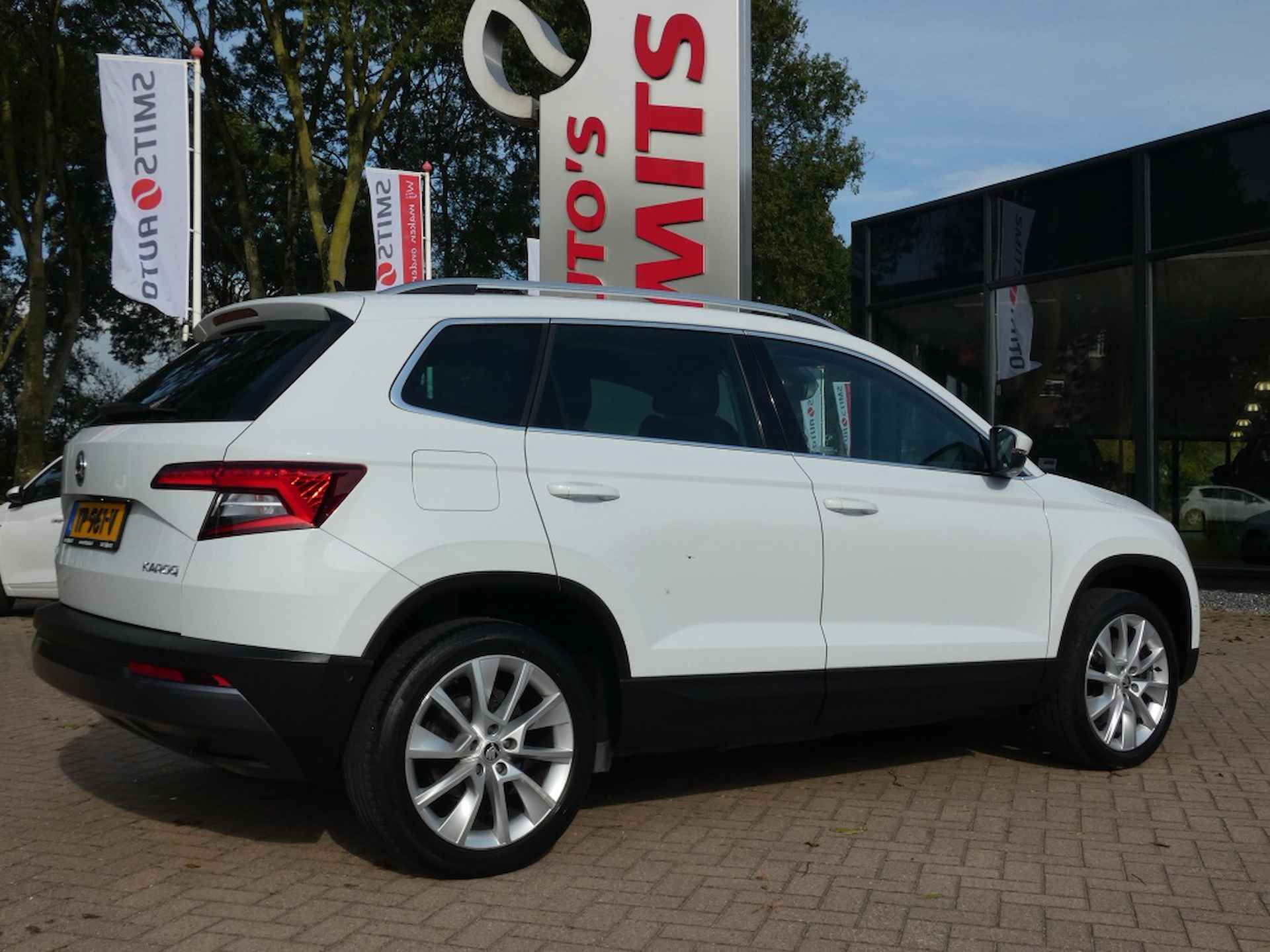 Skoda Karoq 1.5 TSI ACT 150 PK | Automaat | Style Business | Trekhaak | Pano - 3/49