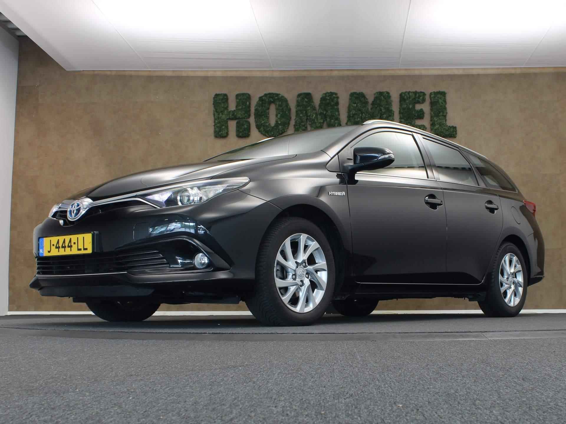 Toyota Auris 1.8 Hybrid Trend - NAVIGATIESYSTEEM - CRUISE CONTROL - ACHTERUITRIJCAMERA - 16 INCH LICHT METALEN VELGEN - CLIMATE CONTROL - 15/35