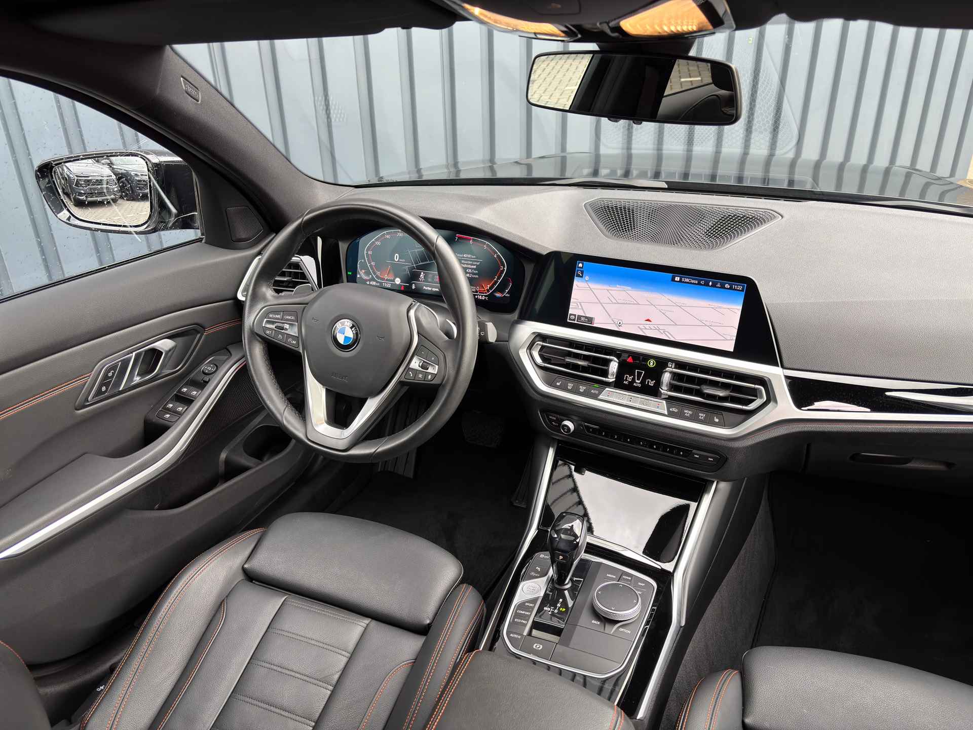 BMW 3 Serie Touring 320i High Executive Edition | Panodak | Leder | Camera | Elk A-Klep | Prijs Rijklaar!! - 8/49