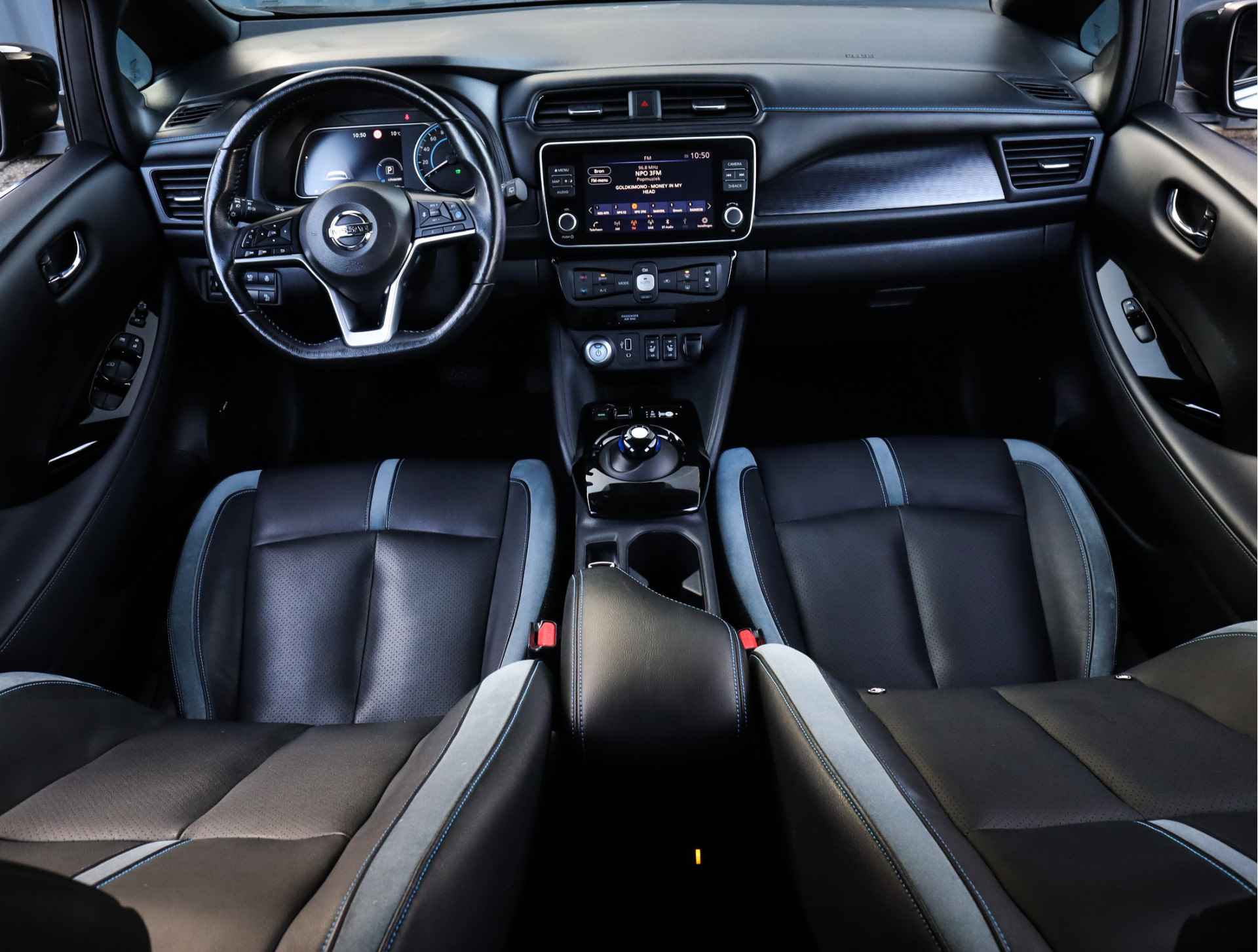 Nissan Leaf 3.Zero Limited Edition 62 kWh (218PK) 1e-Eig, Nissan-Dealer-Onderh, 12-Mnd-BOVAG, NL-Auto, Navigatie/Apple-Carplay/Android-Auto, Parkeersensoren-V+A, LM.-Velgen, 360-Camera, Stoelverwarming-V+A, Dodehoeksensor, Airco/Climate-Cont Audio-Premium, Adaptive-Cruise-Control, Privacy-Glas - 3/40