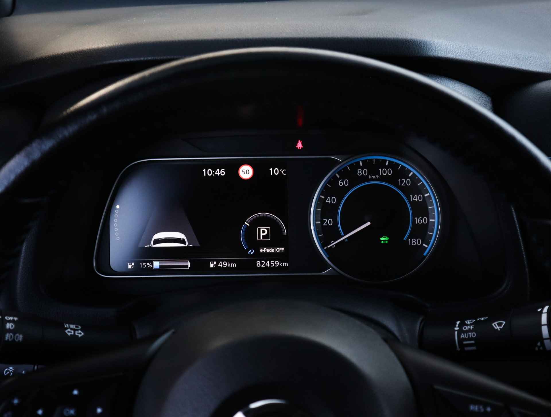 Nissan Leaf 3.Zero Limited Edition 62 kWh (218PK) 1e-Eig, Keurig-Onderh, 12-Mnd-BOVAG, NL-Auto, Navigatie/Apple-Carplay/Android-Auto, Parkeersensoren-V+A, LM.-Velgen, 360-Camera, Stoelverwarming-V+A, Dodehoeksensor, Airco/Climate-Control, Le Audio-Premium, Adaptive-Cruise-Control, Privacy-Glas - 6/39