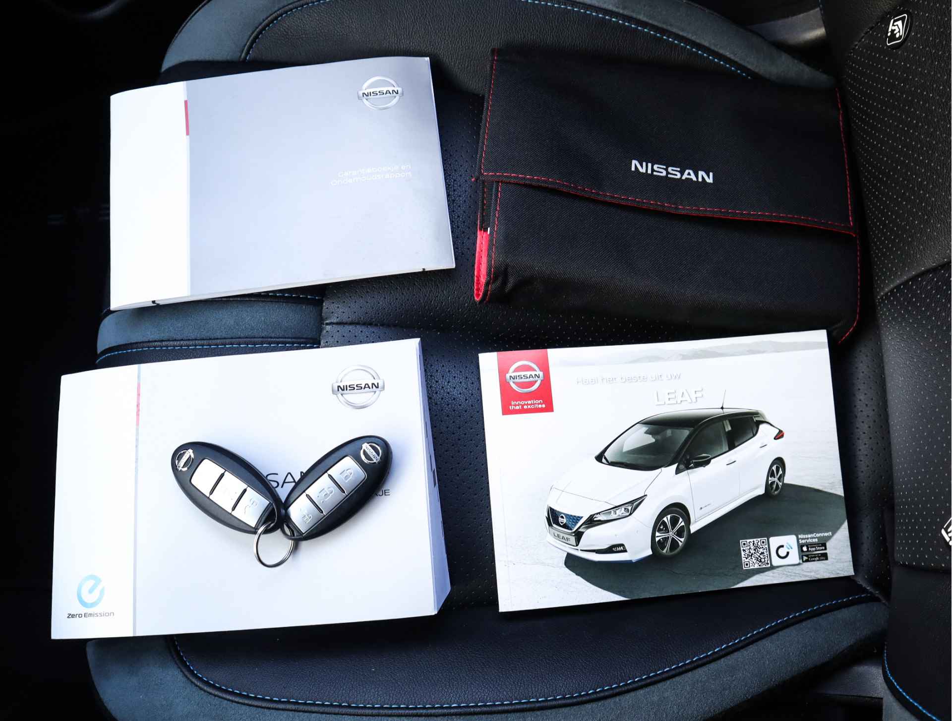 Nissan Leaf 3.Zero Limited Edition 62 kWh (218PK) 1e-Eig, Nissan-Dealer-Onderh, 12-Mnd-BOVAG, NL-Auto, Navigatie/Apple-Carplay/Android-Auto, Parkeersensoren-V+A, LM.-Velgen, 360-Camera, Stoelverwarming-V+A, Dodehoeksensor, Airco/Climate-Cont Audio-Premium, Adaptive-Cruise-Control, Privacy-Glas - 9/40