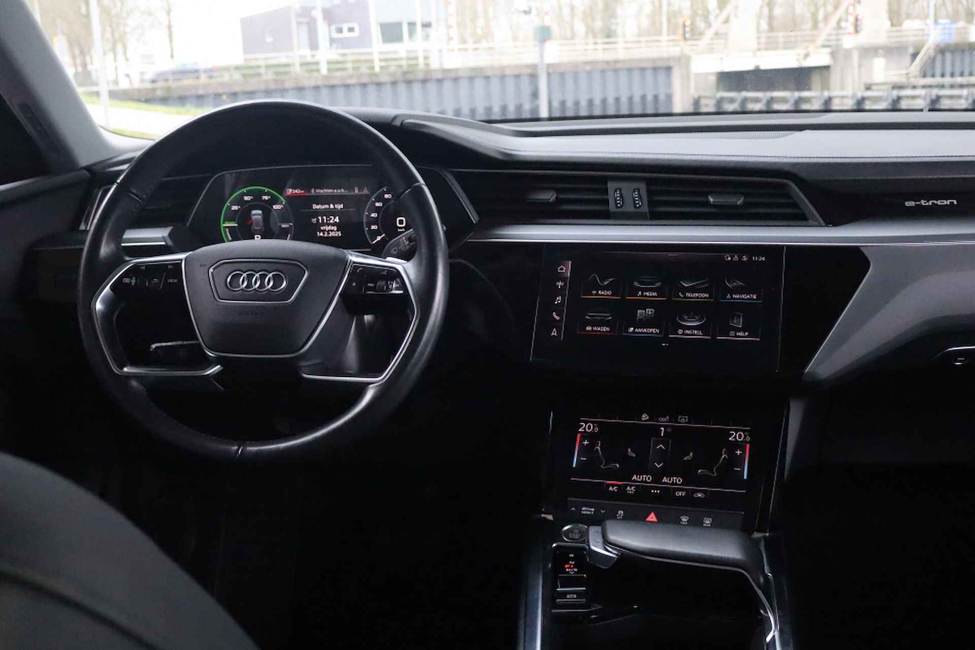 Audi e-tron e-tron 55 Quattro Adv. I Geen Import I Parkeersensoren - 19/42