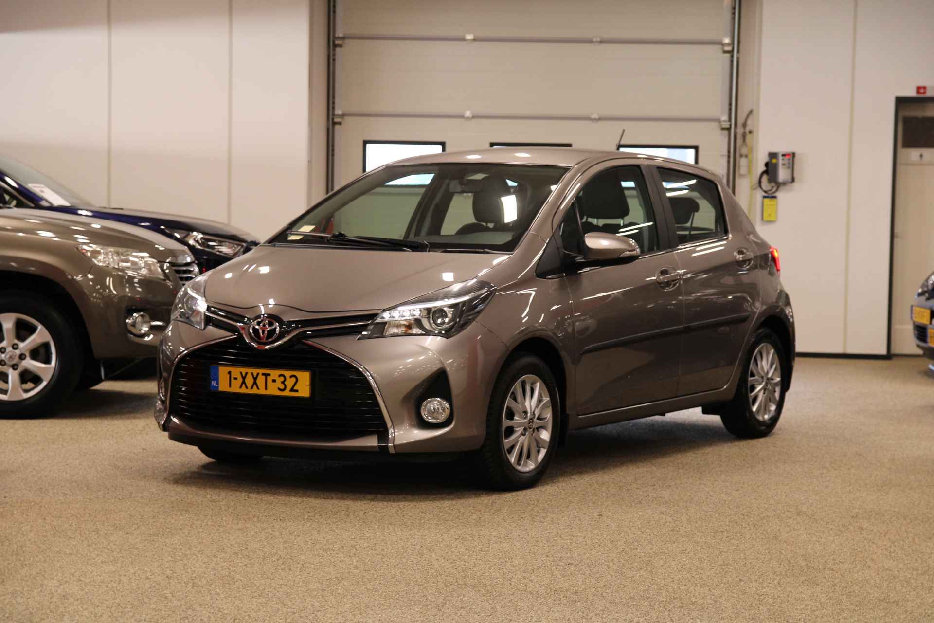 Toyota Yaris 1.3 VVT-i Lounge + trekhaak - 7/35