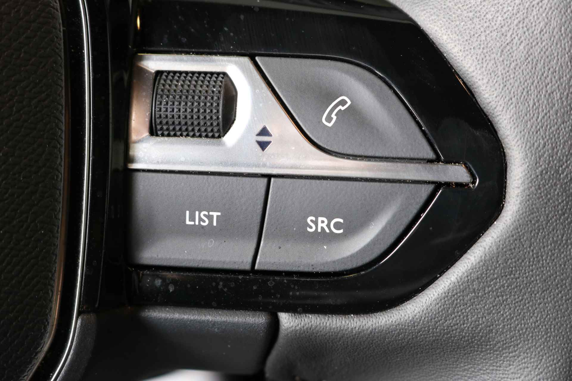 Peugeot 2008 1.2 PureTech 100PK Active | Airco | Cruise | Apple Carplay | DAB | Parkeersensoren achter | Bluetooth | Metallic | - 23/35