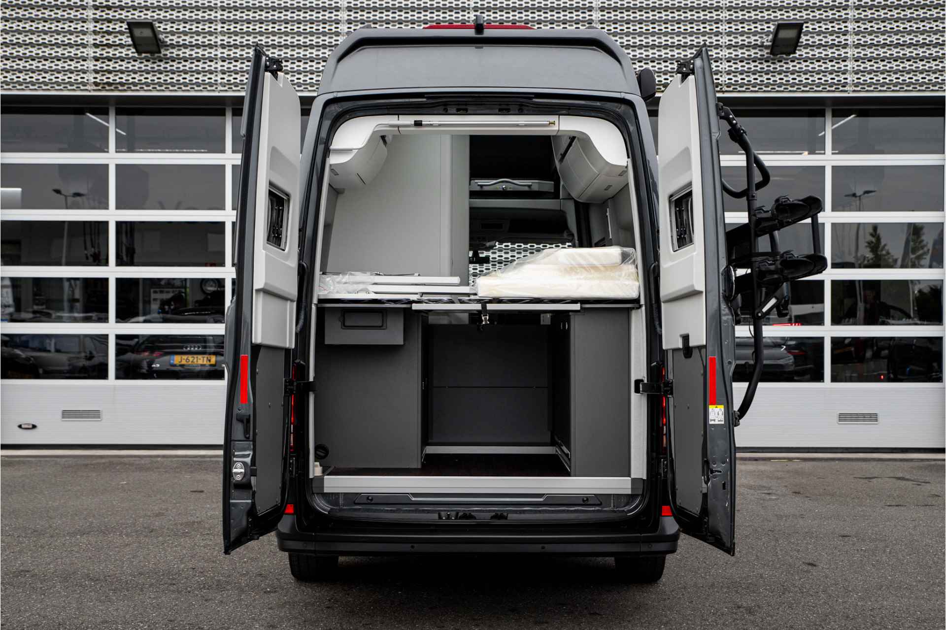 Volkswagen Crafter Grand California | Led | Adaptive Cruise | Luifel | Fietsenrek | 4 slaapplaatsen - 29/72