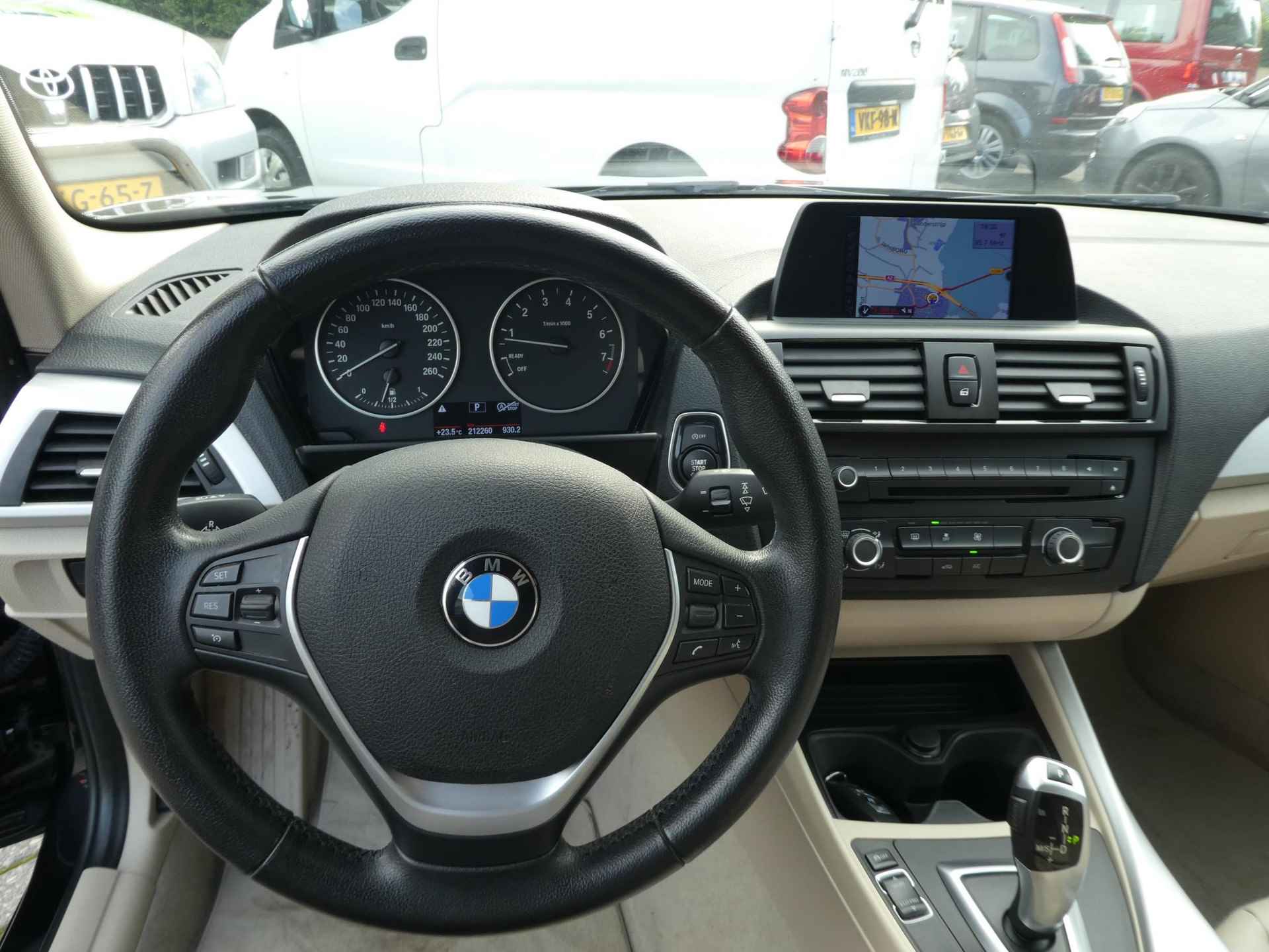 BMW 1-serie 116i Automaat 5drs Upgrade Edition Leder|Navi|Xenon|Cruise - 14/31