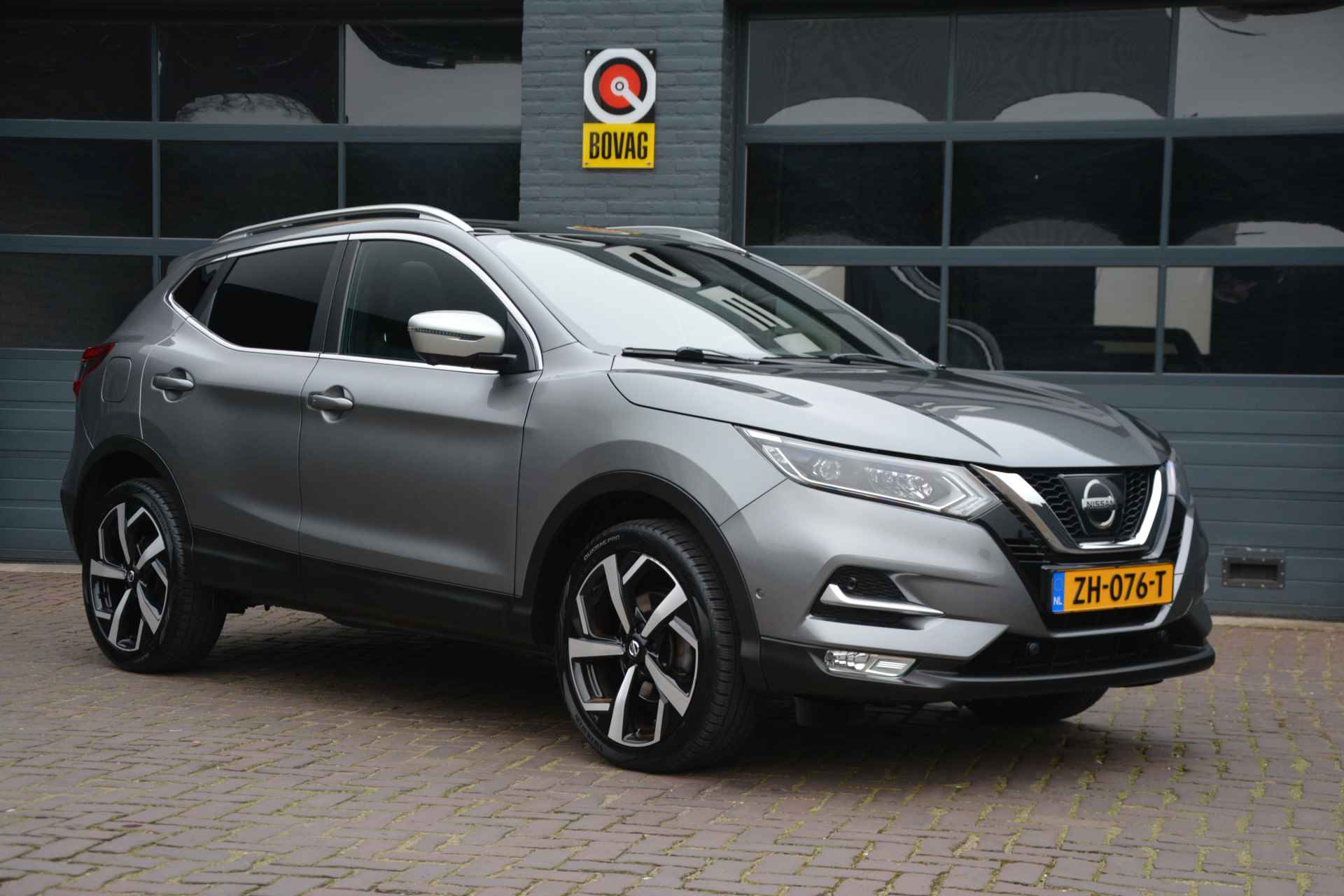 Nissan QASHQAI 1.2 Tekna + - 5/27