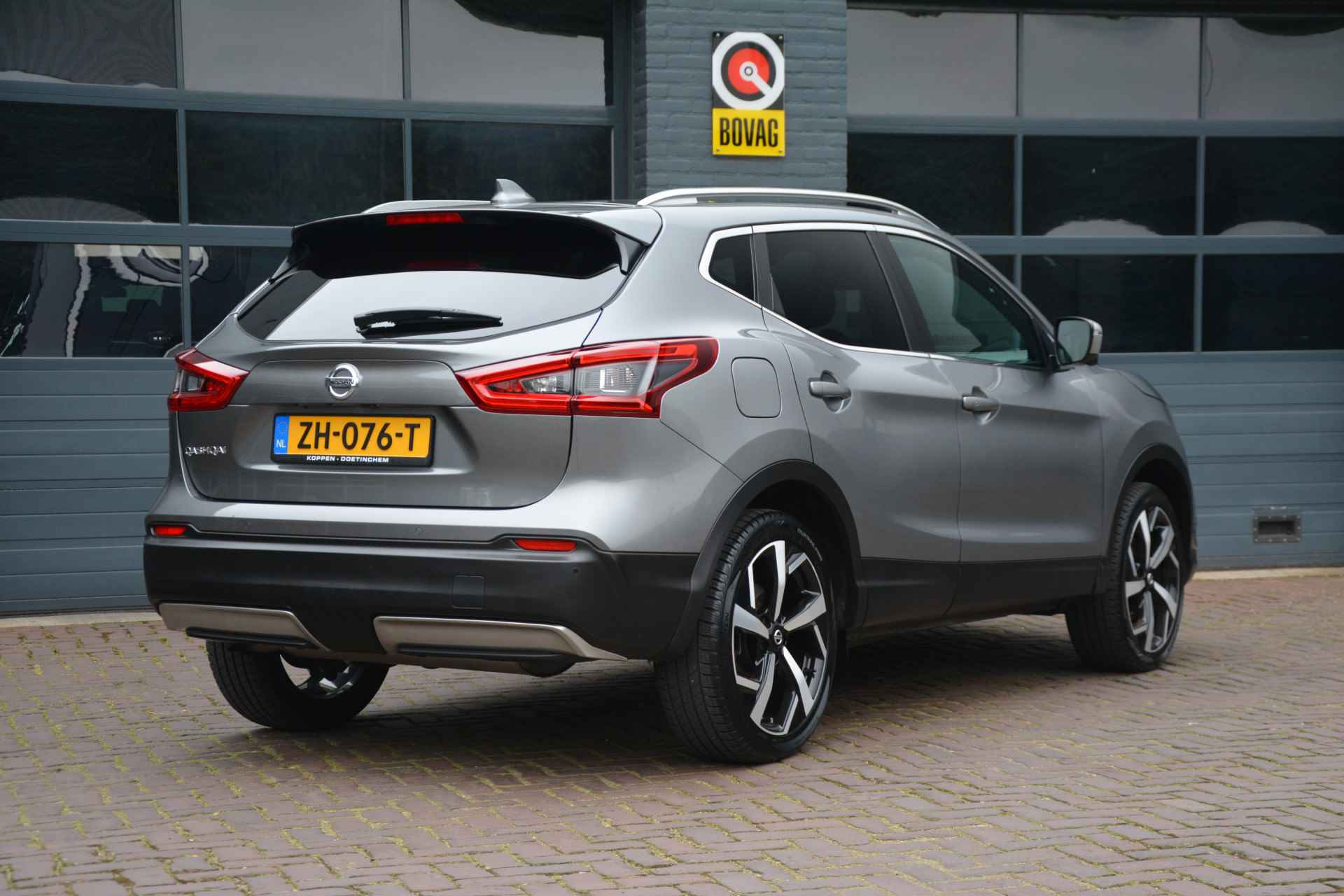 Nissan QASHQAI 1.2 Tekna + - 6/27