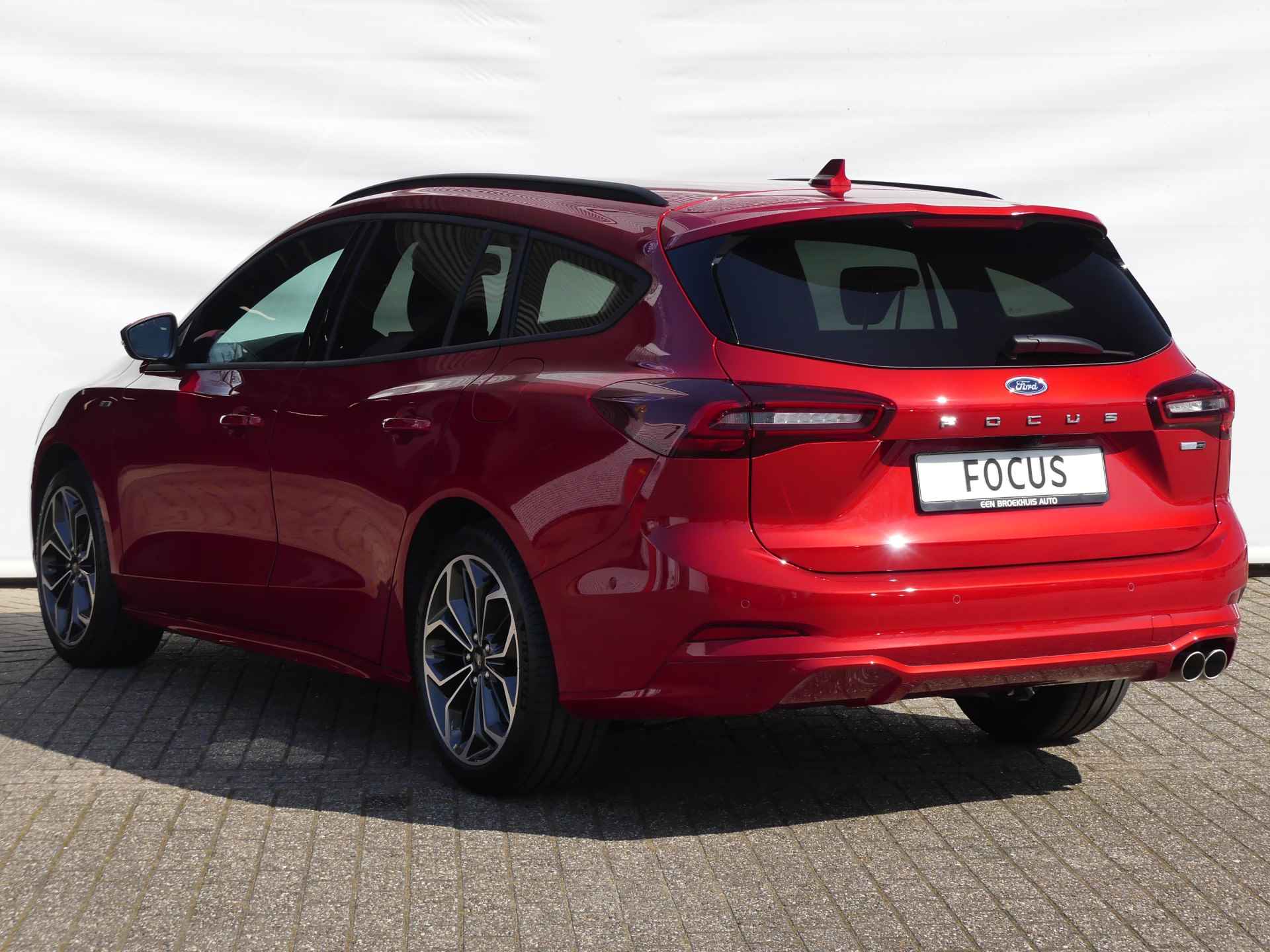 Ford Focus Wagon 1.0 EcoBoost 125PK Hybrid ST Line X | 2024 | 18"LMV | Winterpack | Kleur: Fantastic Red | - 3/36