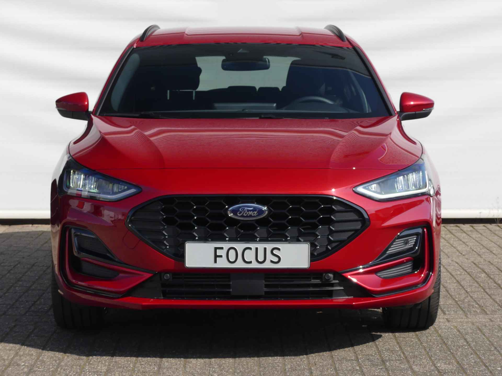 Ford Focus Wagon 1.0 EcoBoost 125PK Hybrid ST Line X | 2024 | 18"LMV | Winterpack | Kleur: Fantastic Red | - 5/36