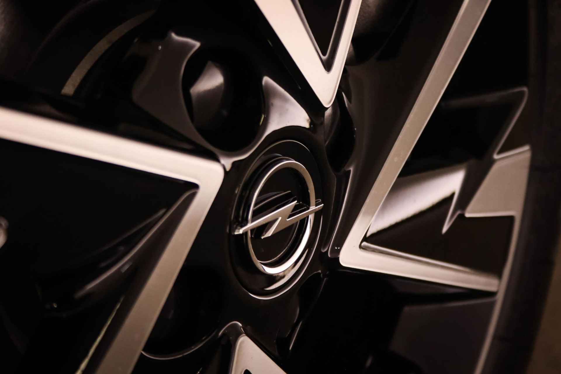Opel Corsa 1.2 T GS-Line NIEUW MODEL | LED | HALF LEDER | AIRCO | CRUISE | DAB | APPLE | PDC | CAMERA | 16" - 19/42