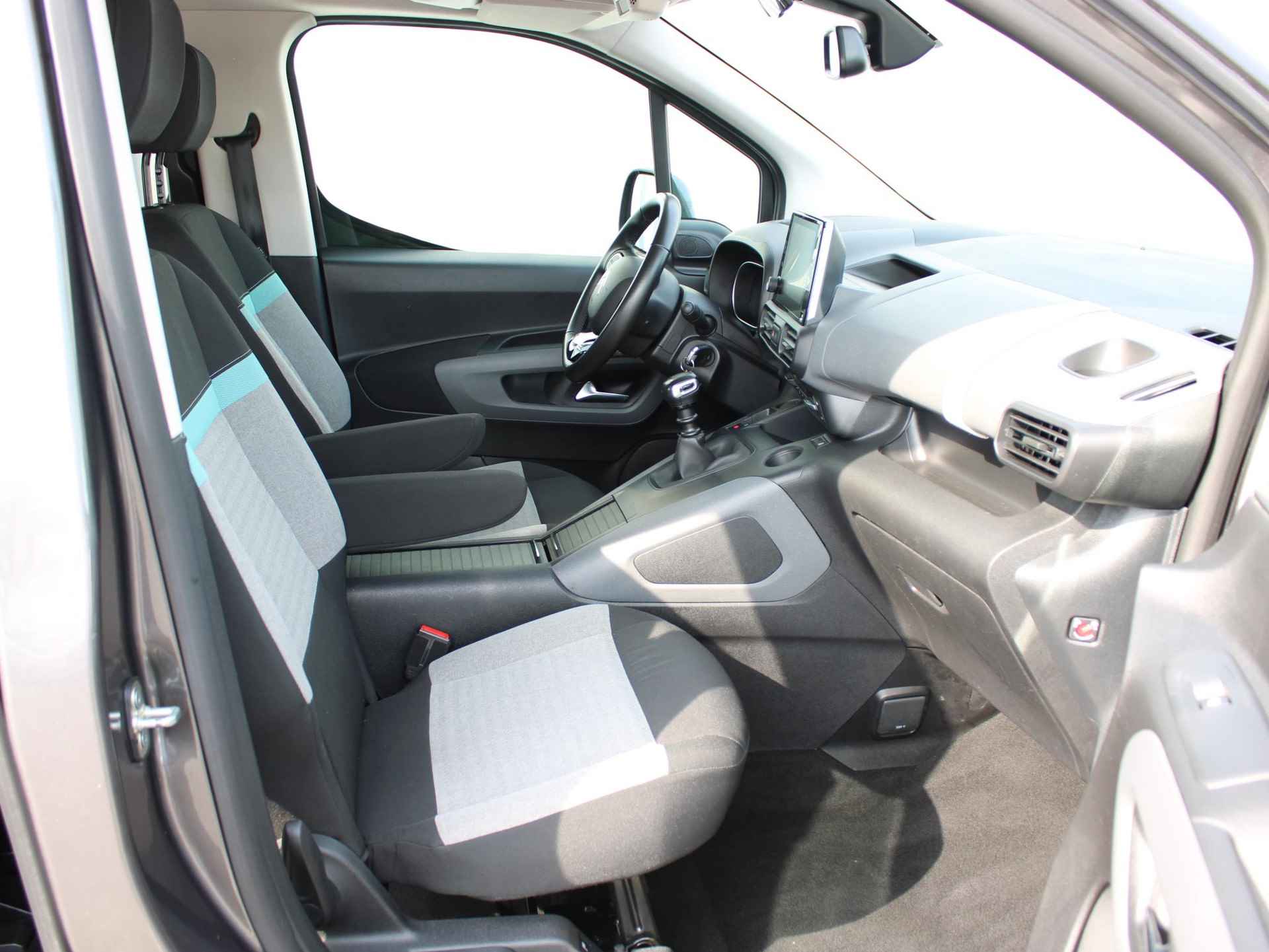 Citroen Berlingo 1.2 PT 110 SHINE FULL OPTIONS - 13/44