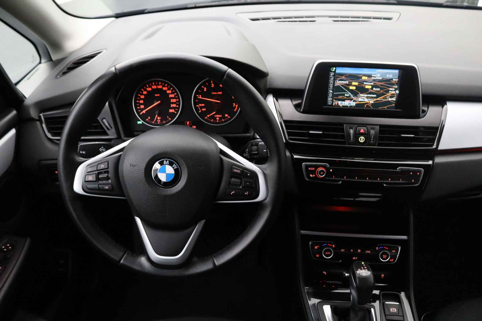 BMW 2 Serie Active Tourer 218i Corporate Lease Executive | LED koplampen | Parkeersensoren | Achteruitrijcamera | Navigatie - 11/30