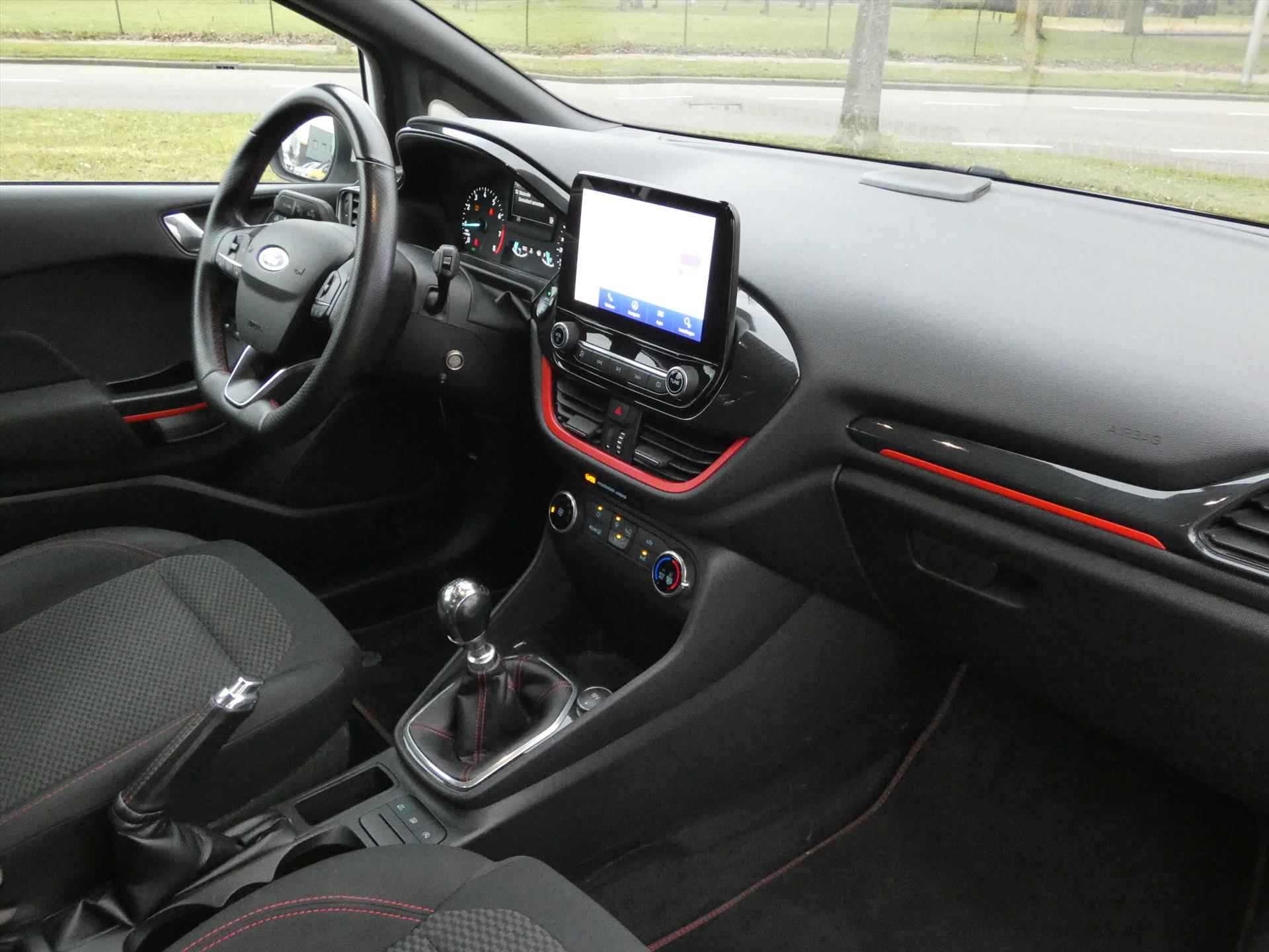 FORD Fiesta 1.0 EcoBoost 125pk 5dr ST-Line | Carplay | Navigatie | 17"inch | - 30/38