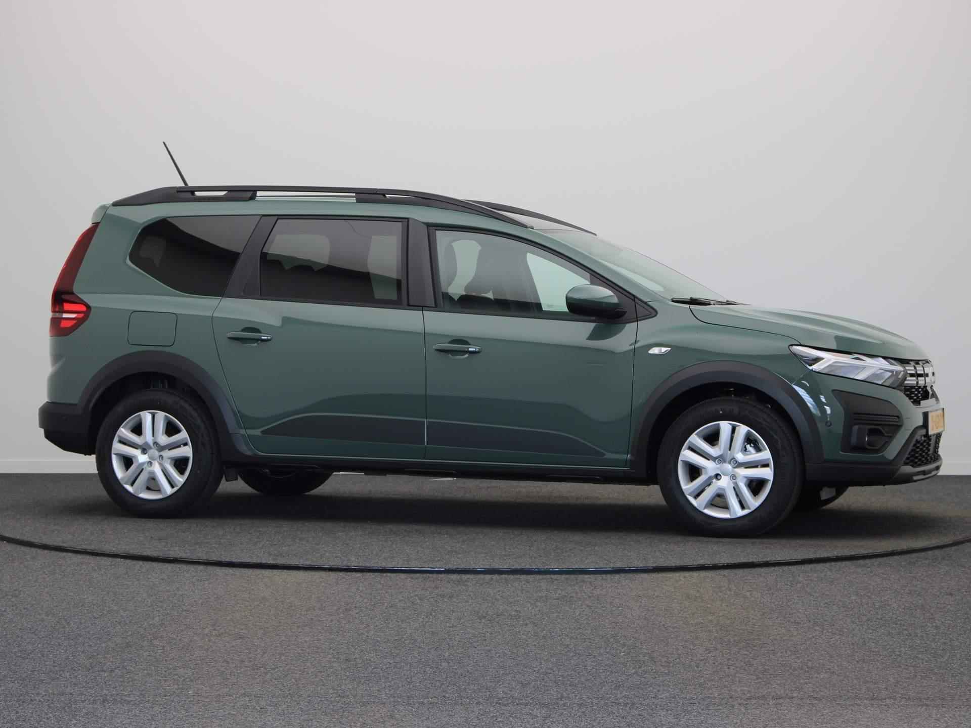 Dacia Jogger TCe 100pk ECO-G Expression 7p. | Achteruitrijcamera | Navigatie | Privacy Glass | Apple Carplay | Android Auto | - 13/36