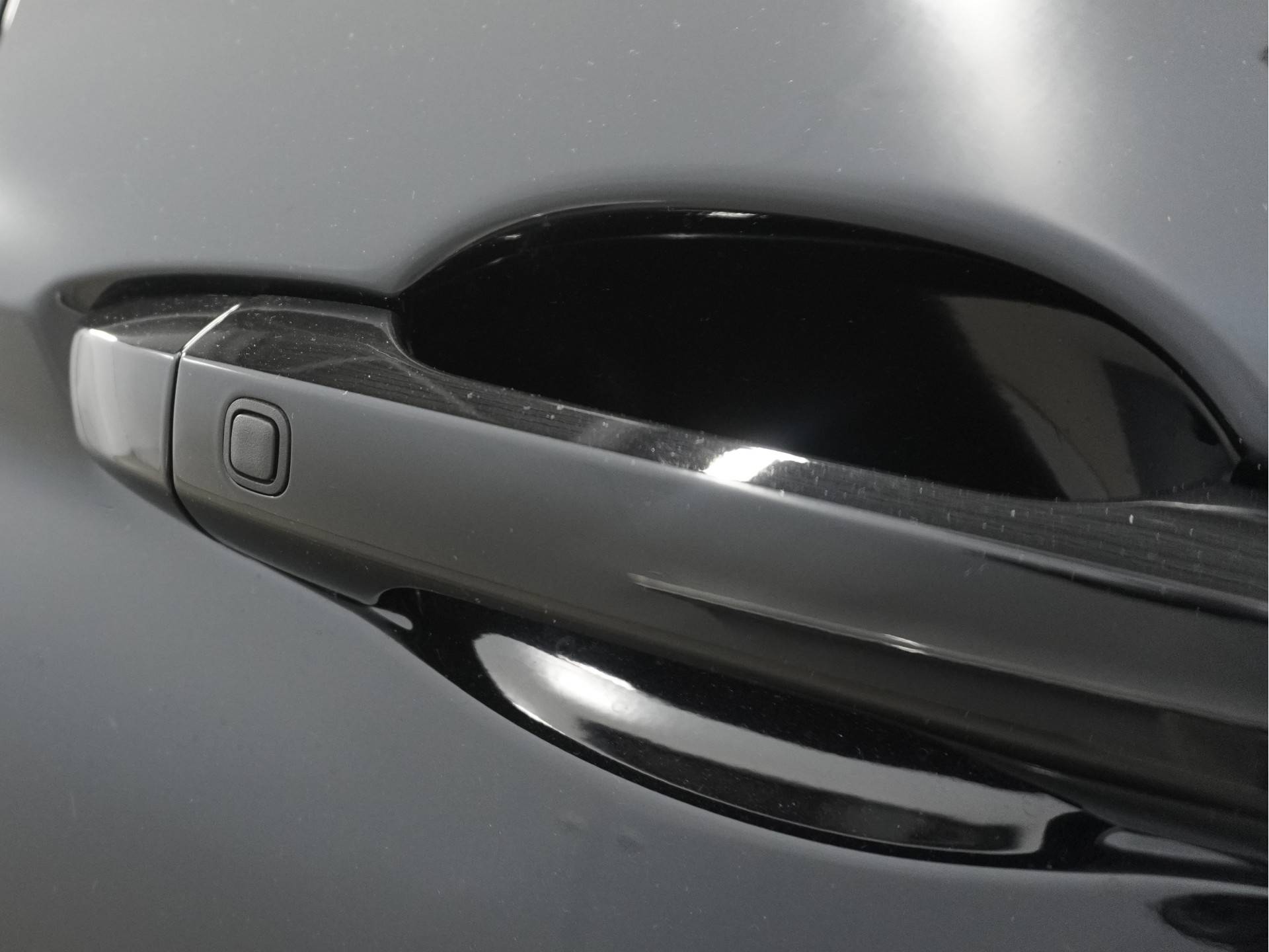 Mitsubishi Eclipse Cross 2.4 PHEV Intense+ Tijdelijk van € 45.095 voor € 39.995,- | LED verlichting | PDC voor + achter | Navigatiesysteem | Standkachel | - 3/52