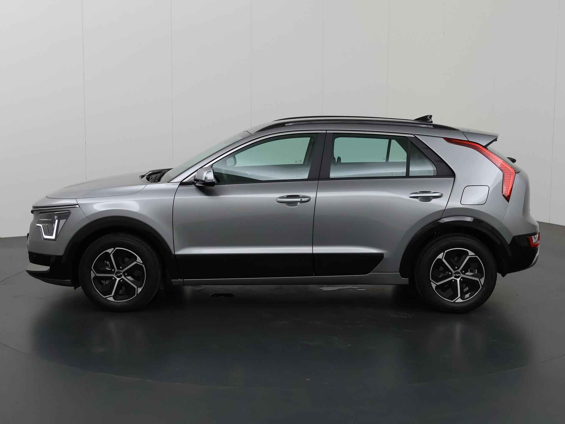 Kia Niro HEV 1.6 GDi Hybrid DynamicLine Edition | Stoel/Stuurwielverwarming | LED Koplampen | Navigatie | Parkeercamera | Climate control - 6/45