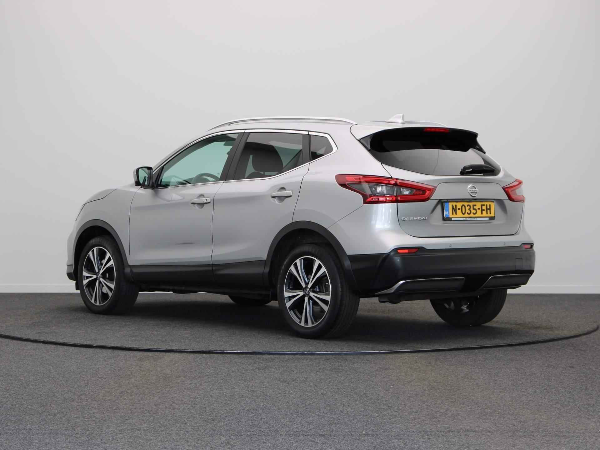 Nissan Qashqai 140pk DIG-T N-Connecta | Panoramadak | 360 Graden Camera | Key-Less Entry | Cruise Control | Navigatie | - 2/37