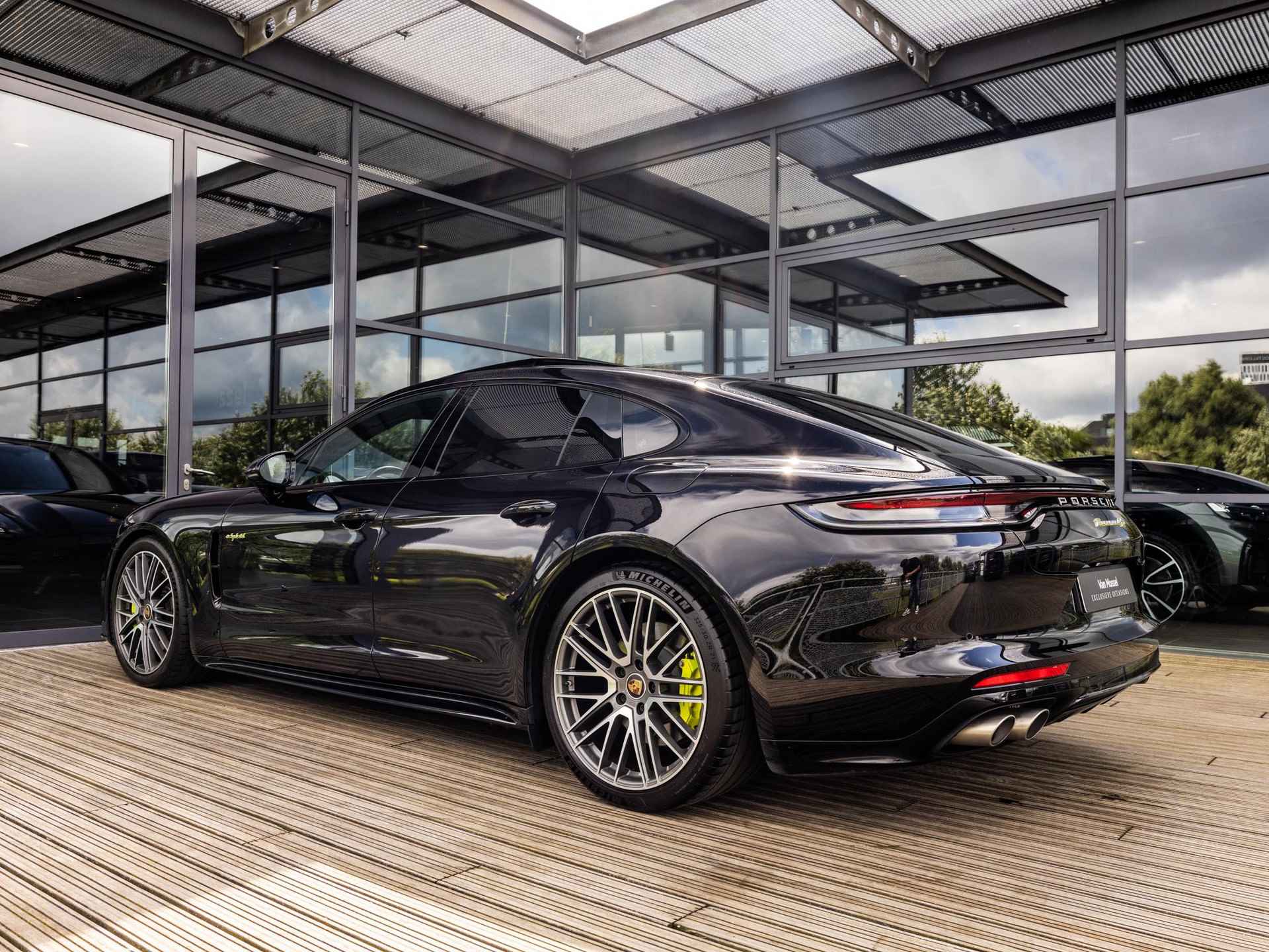 Porsche Panamera 2.9 4S E-Hybrid | SPORTDESIGN | SPORTCHRONO | SPORTUITLAATSYSTEEM | PANORAMA/SCHUIF-KANTELDAK | 4-WIEL BESTURING | PASM LUCHTVERING | 14-WEG STOELEN | SOFTCLOSE | KEYLESS | BTW AUTO | NL AUTO | BOSE | - 61/66