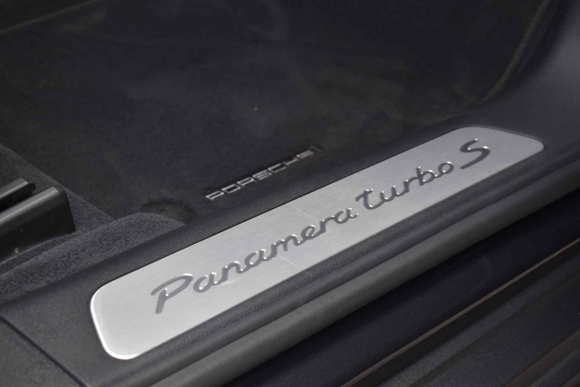 Porsche Panamera 4.0 Turbo S E-Hybrid Panoramadak / 5 Persoons / Head-Up Display - 23/36