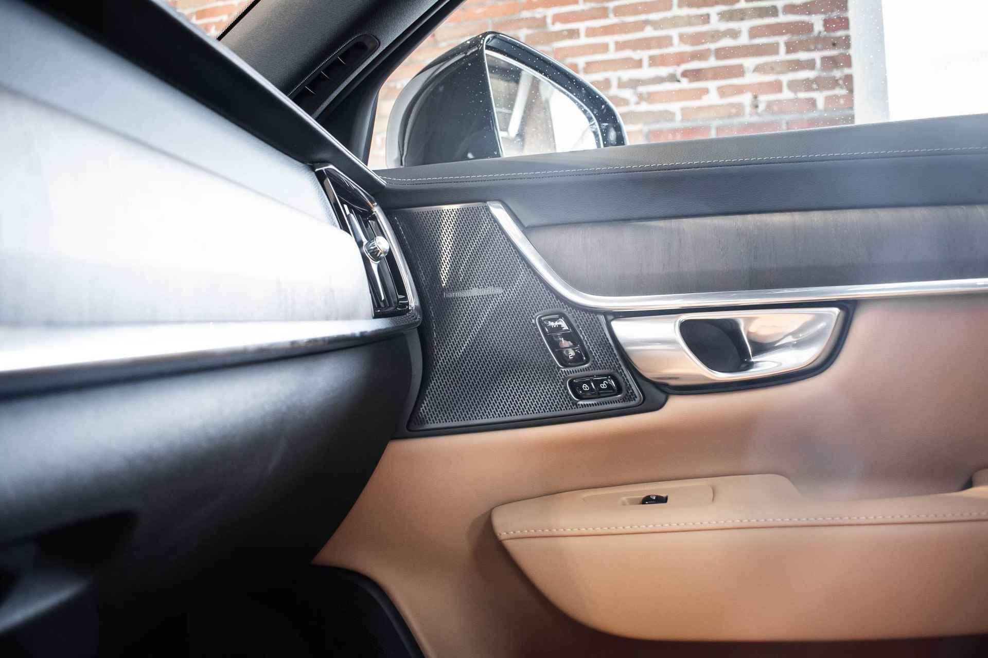 Volvo S90 B5 Automaat Ultimate Bright | 360º camera | Panoramadak | Geventileerde stoelen | Parkeerverwarming | Harman Kardon premium audio | 20'' Lichtmetalen velgen | Adaptive cruise control - 24/31