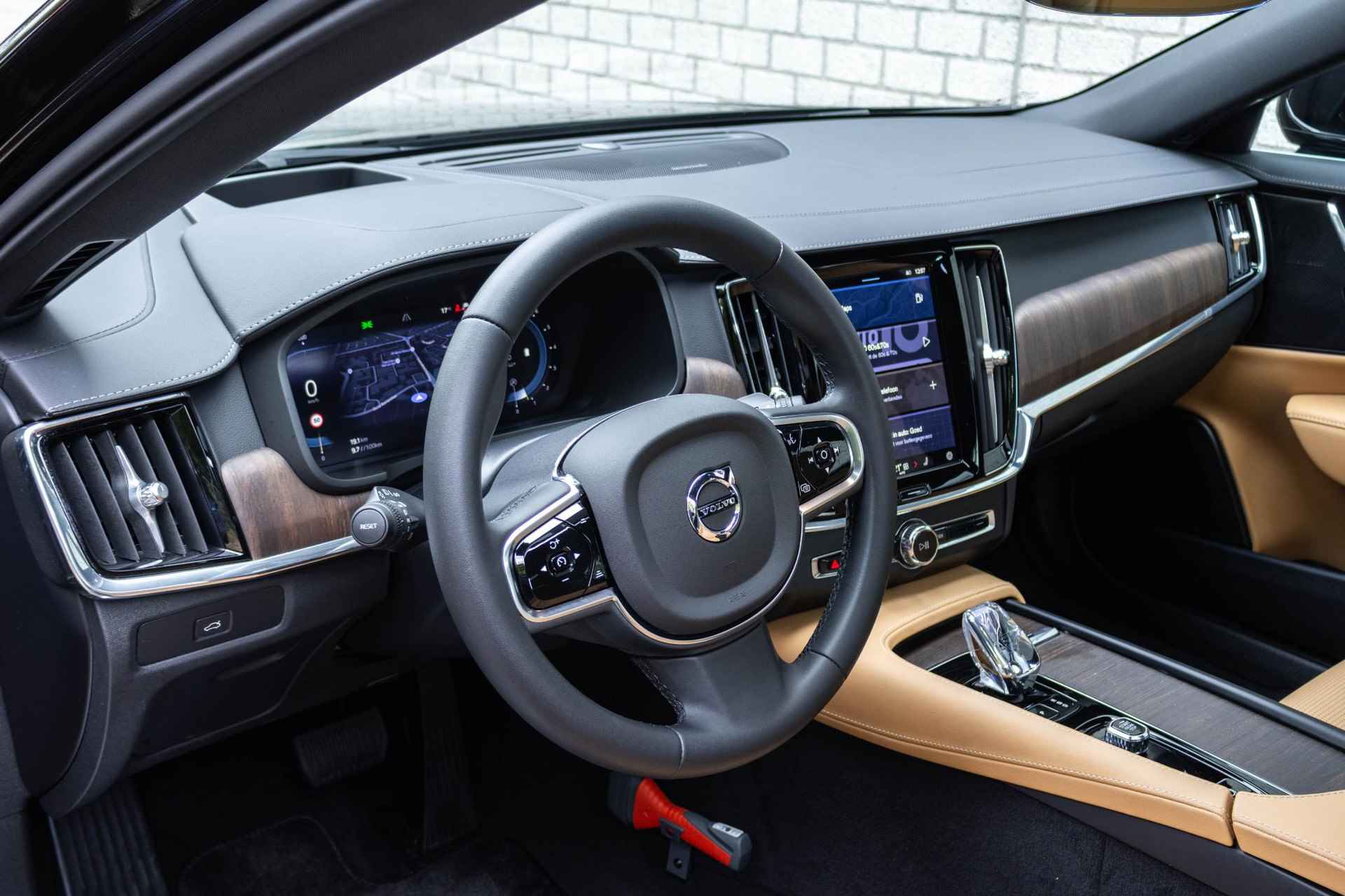 Volvo S90 B5 Automaat Ultimate Bright | 360º camera | Panoramadak | Geventileerde stoelen | Parkeerverwarming | Harman Kardon premium audio | 20'' Lichtmetalen velgen | Adaptive cruise control - 3/44