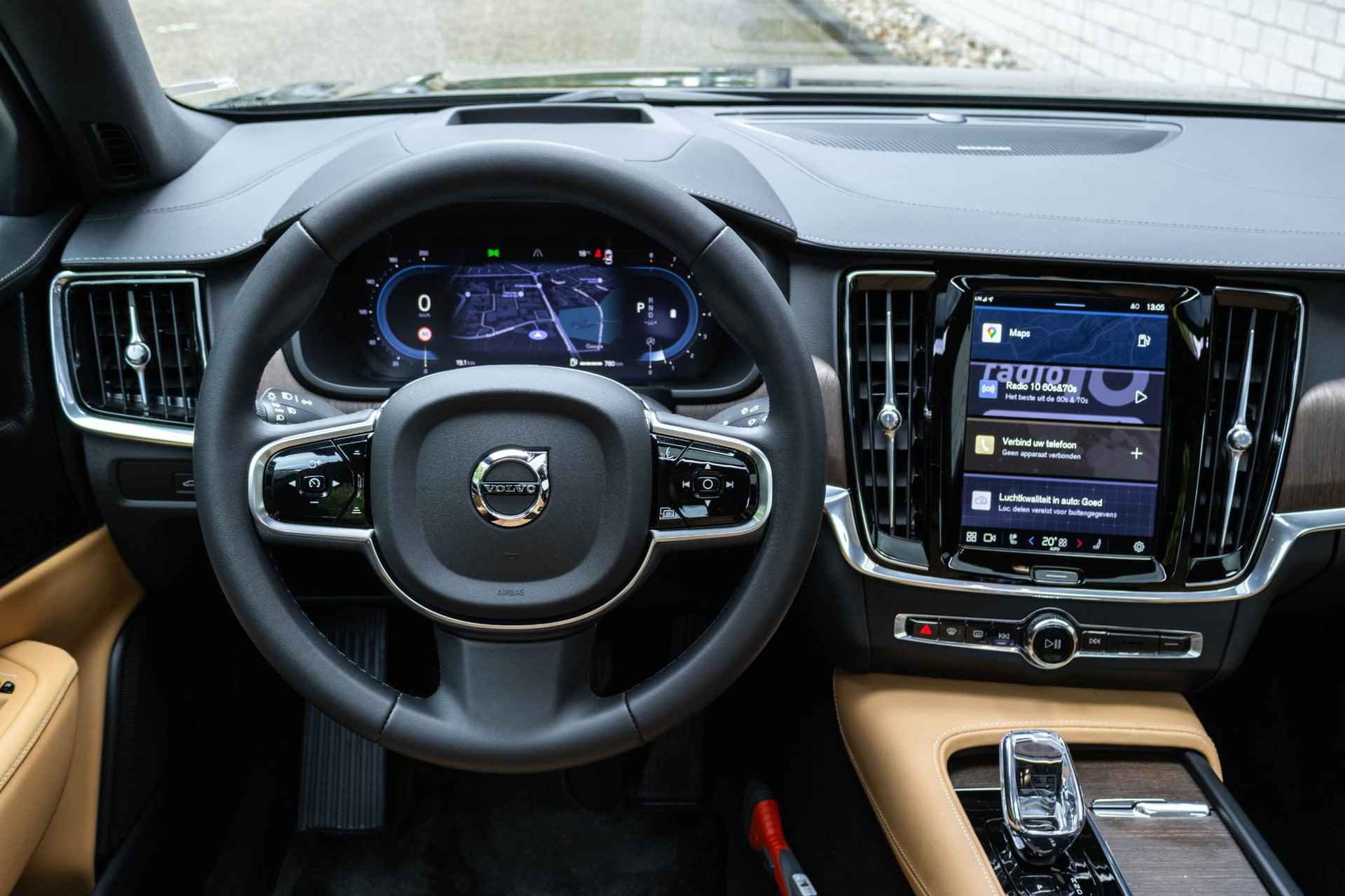 Volvo S90 B5 Automaat Ultimate Bright | 360º camera | Panoramadak | Geventileerde stoelen | Parkeerverwarming | Harman Kardon premium audio | 20'' Lichtmetalen velgen | Adaptive cruise control - 24/44