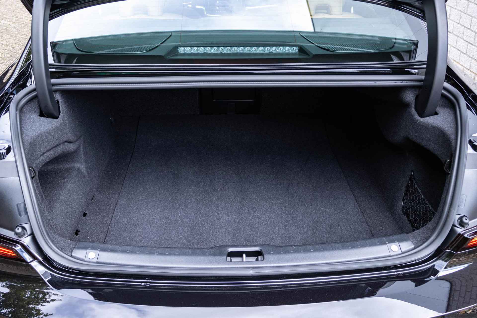 Volvo S90 B5 Automaat Ultimate Bright | 360º camera | Panoramadak | Geventileerde stoelen | Parkeerverwarming | Harman Kardon premium audio | 20'' Lichtmetalen velgen | Adaptive cruise control - 40/44