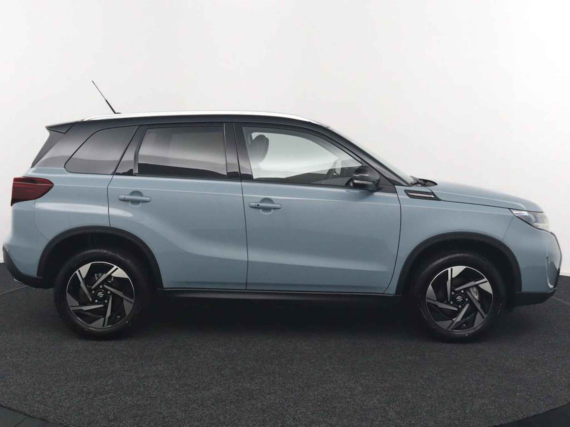 Suzuki Vitara 1.4 Boosterjet Style Smart Hybrid | Nieuwe Auto | 6 Jaar Garantie | Parkeersensoren Rondom | Navigatie | - 7/41