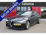 Alfa Romeo Giulia 2.0T Veloce int/exterieur | Trekhaak | stoel en stuurverwarming