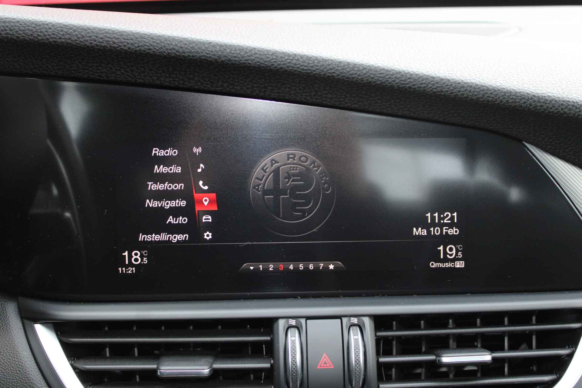 Alfa Romeo Giulia 2.0T Veloce int/exterieur | Trekhaak | stoel en stuurverwarming - 9/12