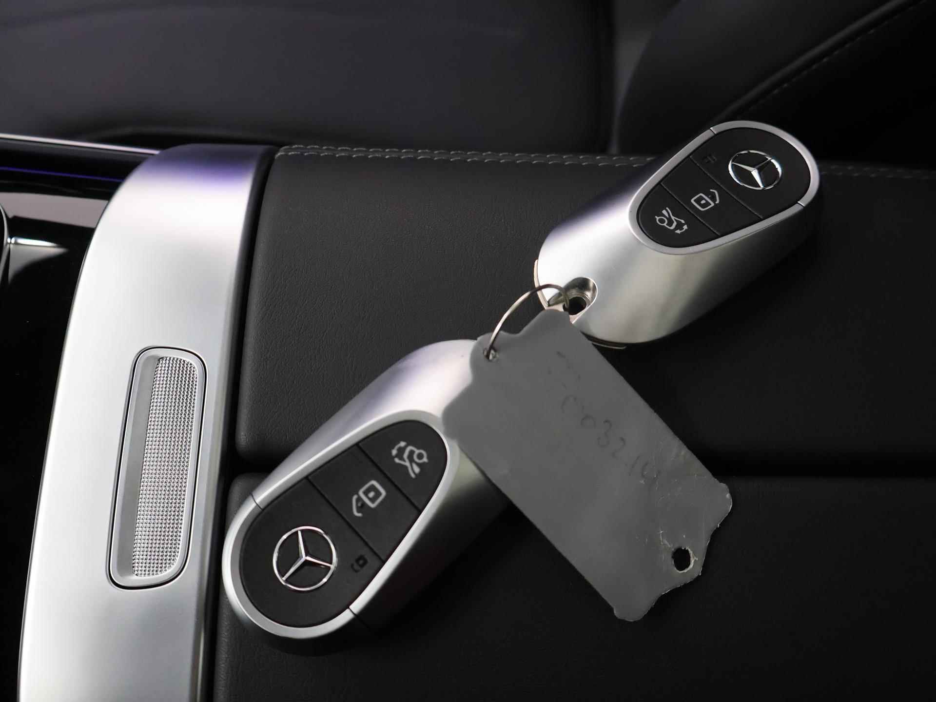 Mercedes-Benz GLC-klasse 200 4MATIC AMG NIGHT Premium Plus | Panorama-schuifdak | Head-Up Display | Burmester 3D | Stoelgeheugen | Apple Carplay | Trekhaak | Keyless Entry | Nappaleder | - 29/53
