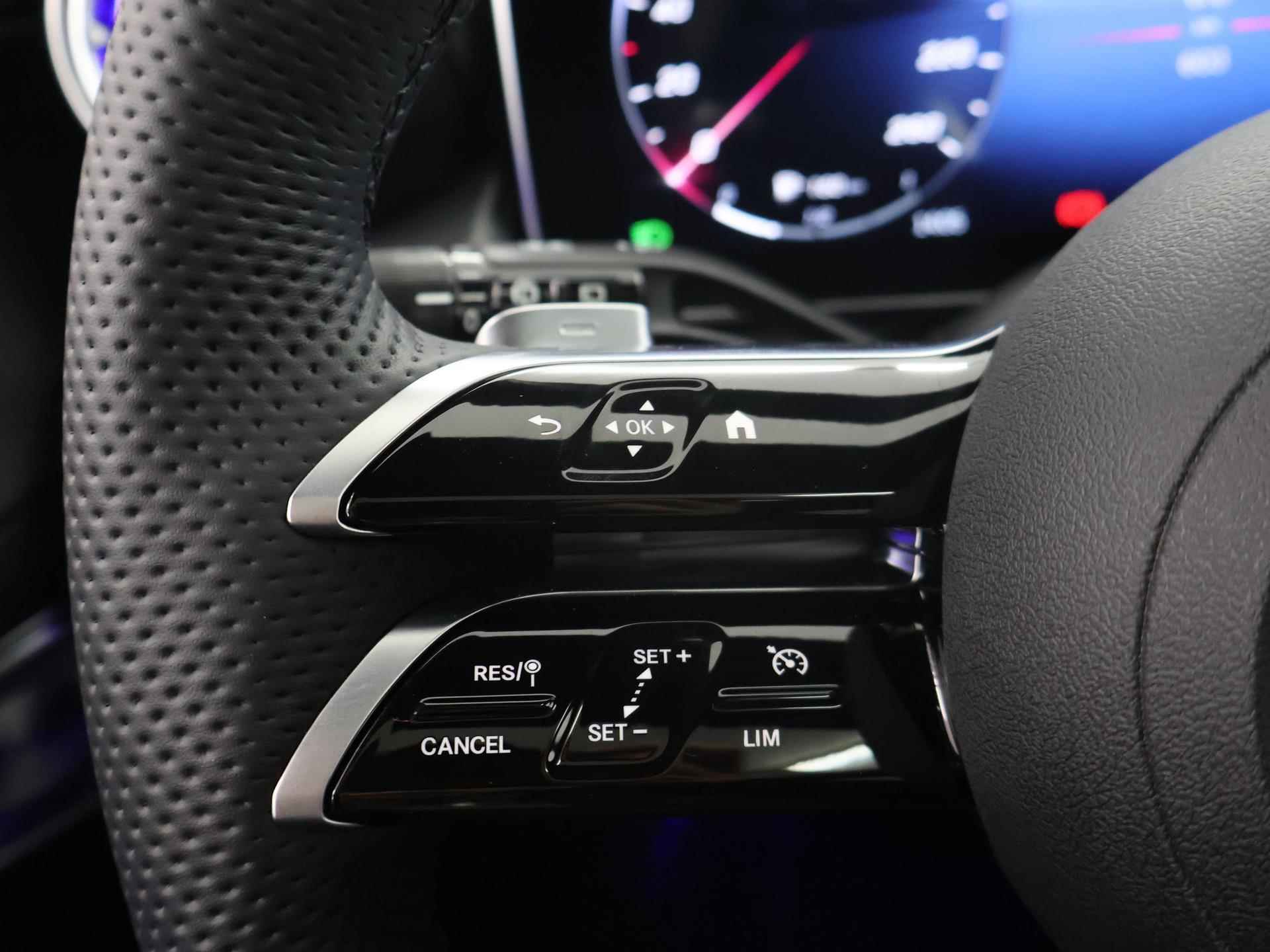 Mercedes-Benz GLC-klasse 200 4MATIC AMG NIGHT Premium Plus | Panorama-schuifdak | Head-Up Display | Burmester 3D | Stoelgeheugen | Apple Carplay | Trekhaak | Keyless Entry | Nappaleder | - 34/53