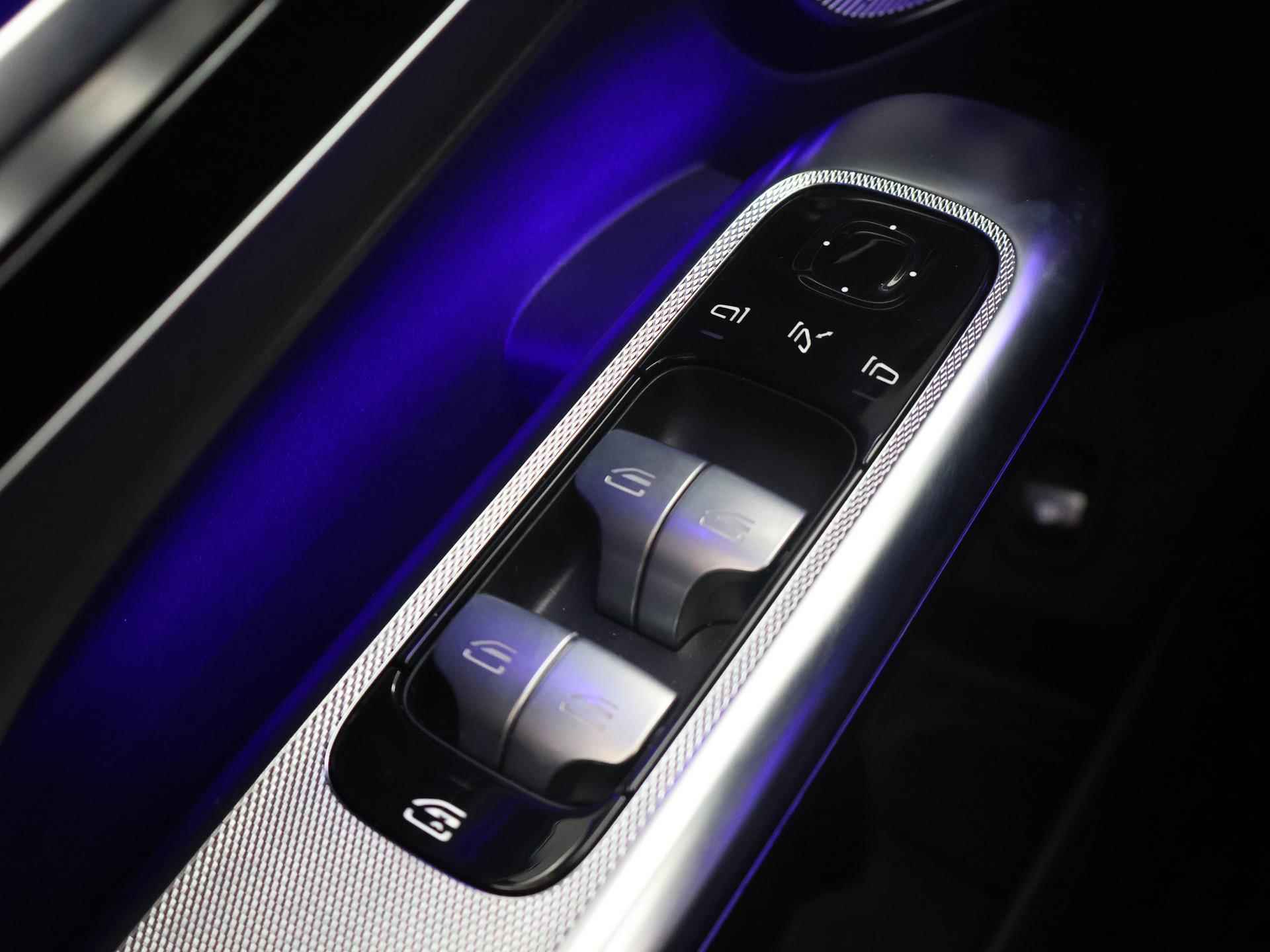 Mercedes-Benz GLC-klasse 200 4MATIC AMG NIGHT Premium Plus | Panorama-schuifdak | Head-Up Display | Burmester 3D | Stoelgeheugen | Apple Carplay | Trekhaak | Keyless Entry | Nappaleder | - 38/53