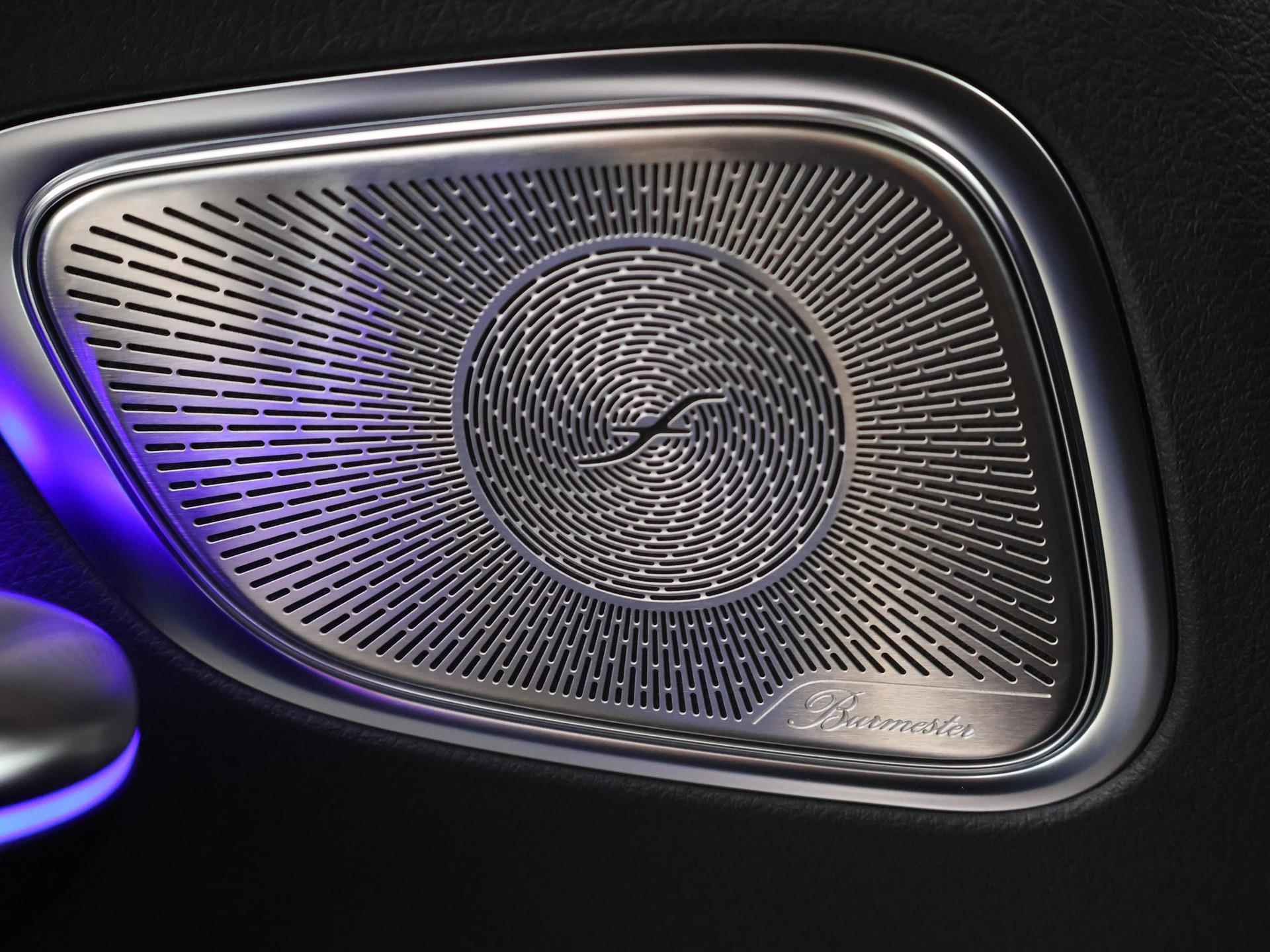 Mercedes-Benz GLC-klasse 200 4MATIC AMG NIGHT Premium Plus | Panorama-schuifdak | Head-Up Display | Burmester 3D | Stoelgeheugen | Apple Carplay | Trekhaak | Keyless Entry | Nappaleder | - 39/53