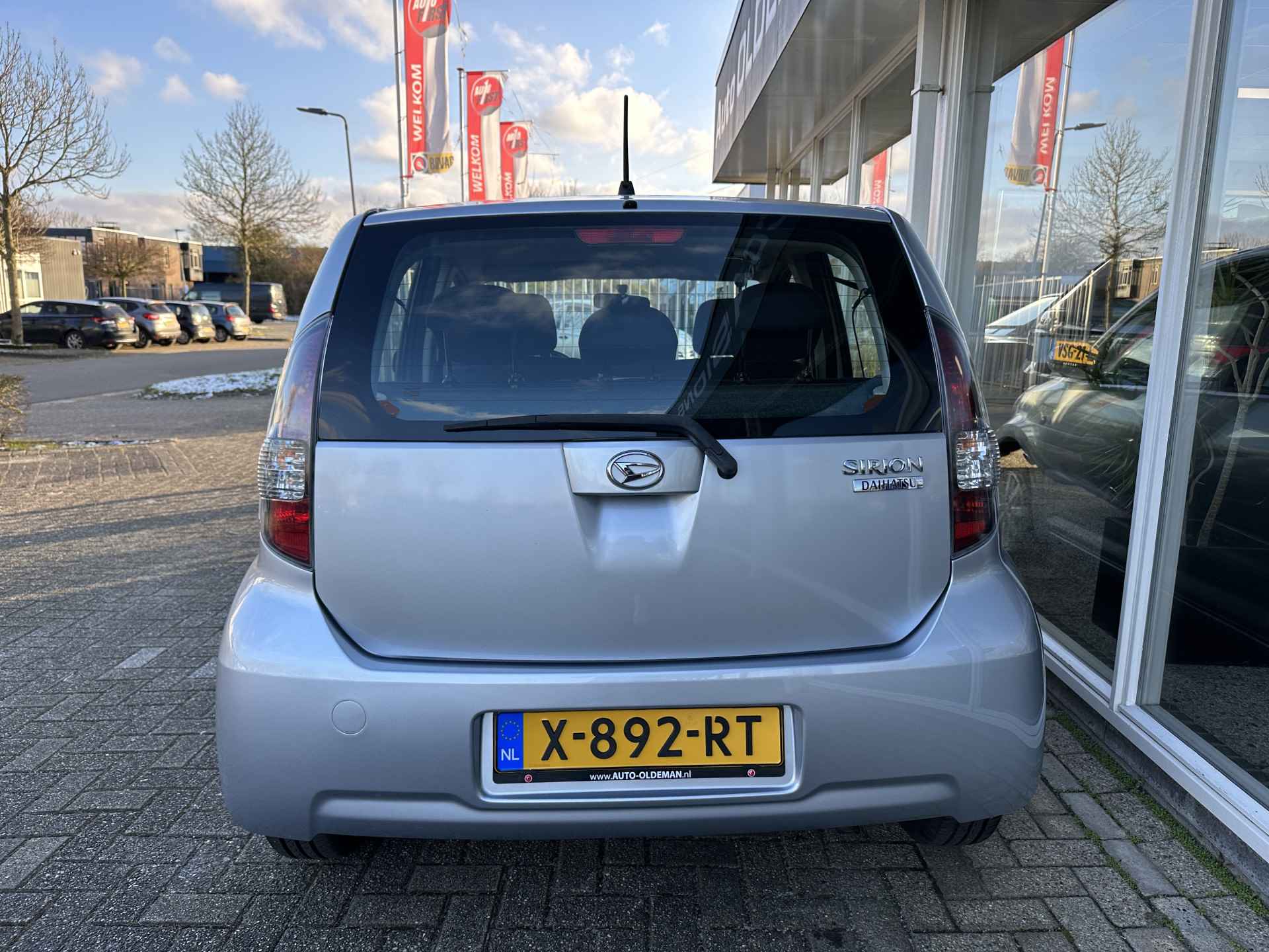 Daihatsu Sirion 2 1.3-16V Prestige AUTOMAAT 4WD AIRCO,LICHTMETAAL,4X4 - 7/22