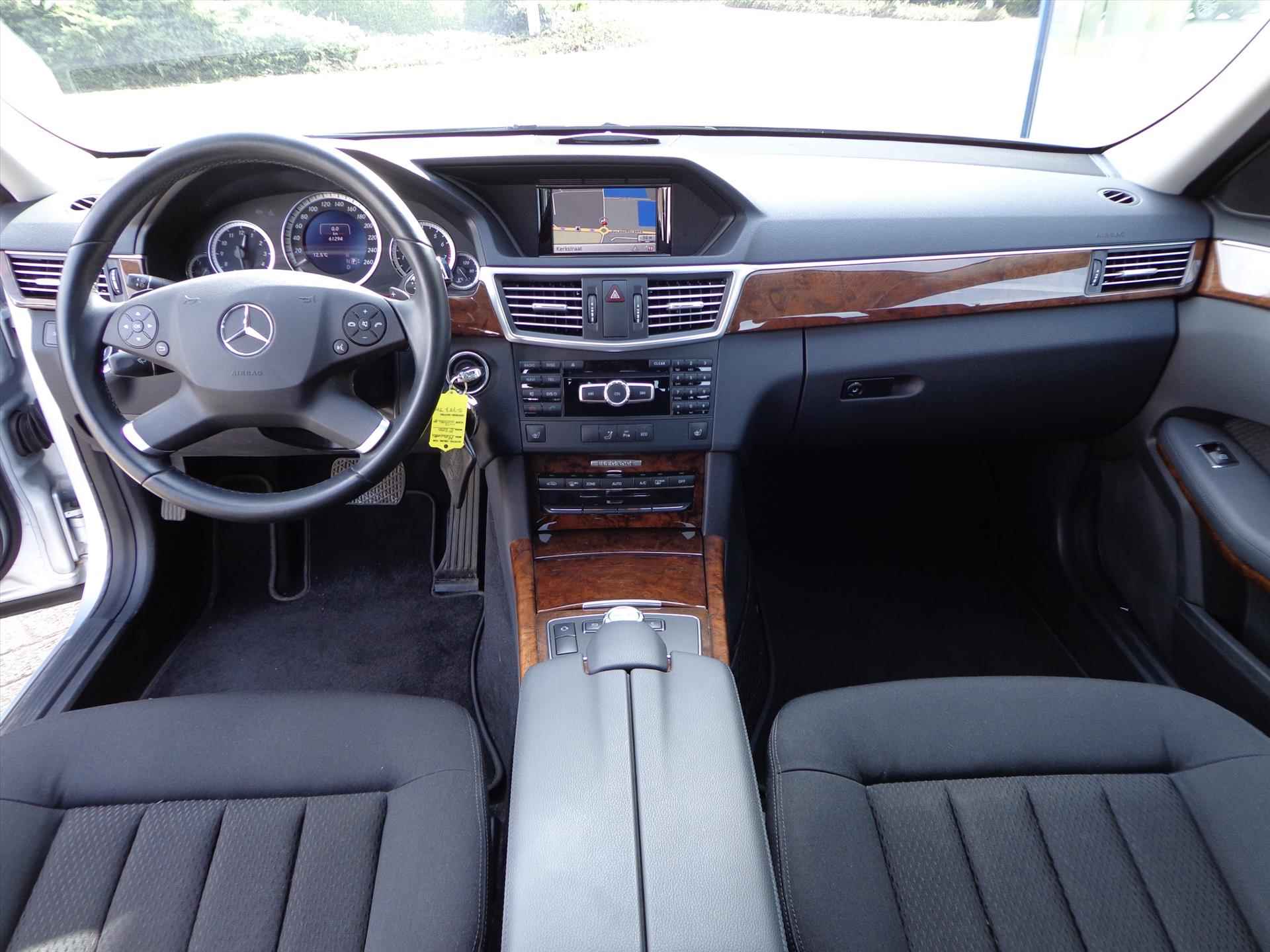 Mercedes E-Klasse E200 CGI  Automaat Elegance Business Class - 8/30