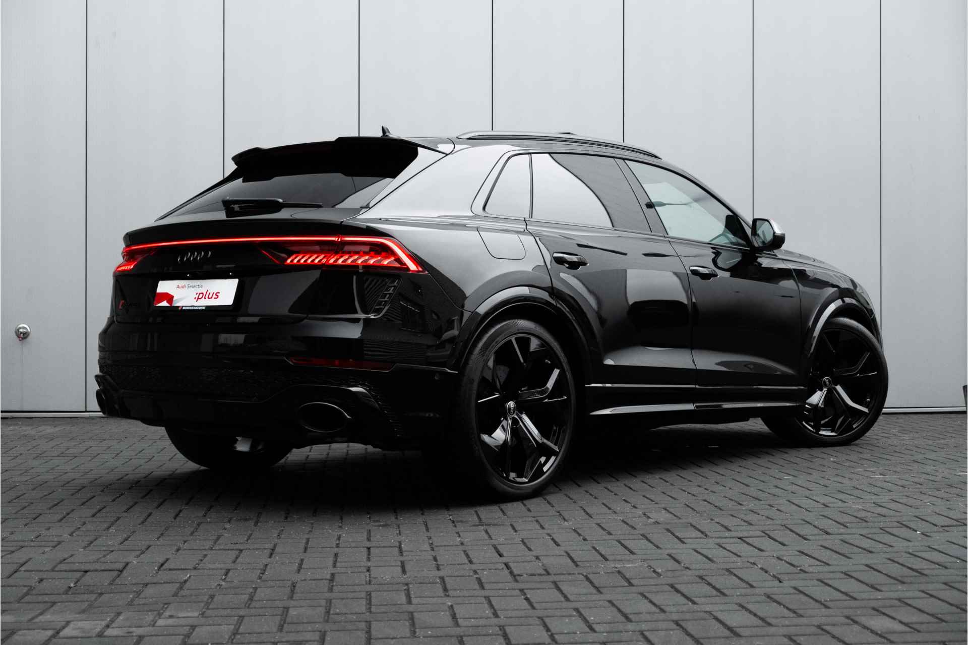 Audi RS Q8 4.0 TFSI quattro Audi RS Q8 Keramisch / Pano / B&O / 23inch / - 3/78