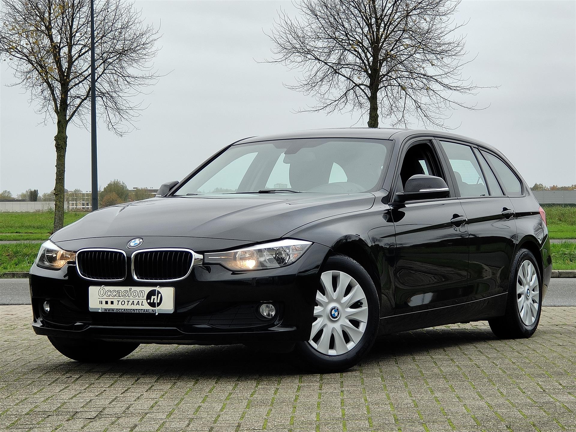 BMW 3-serie 316d Business | Automaat | Navi | Cruise | Climate