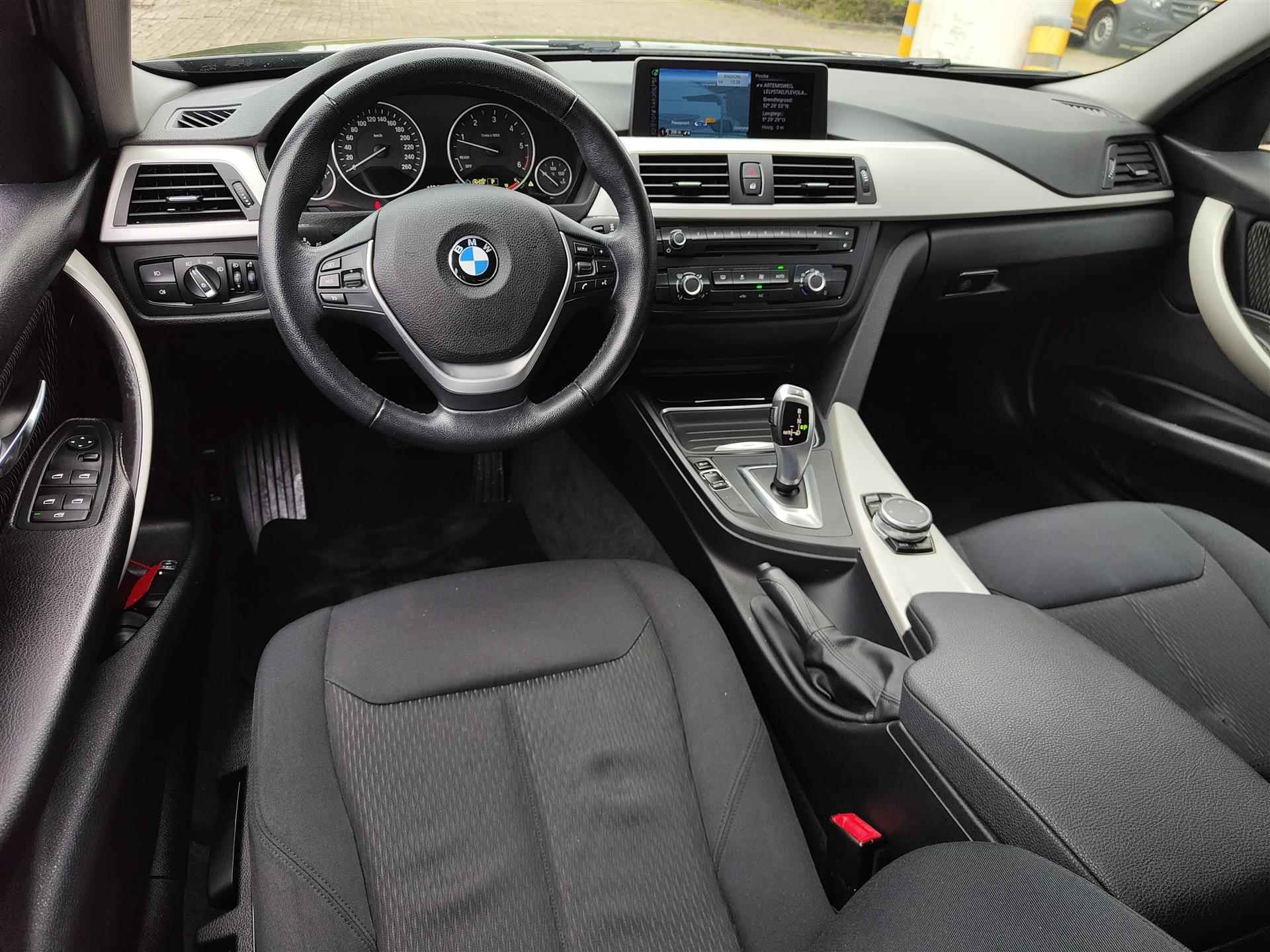 BMW 3-serie 316d Business | Automaat | Navi | Cruise | Climate - 13/19