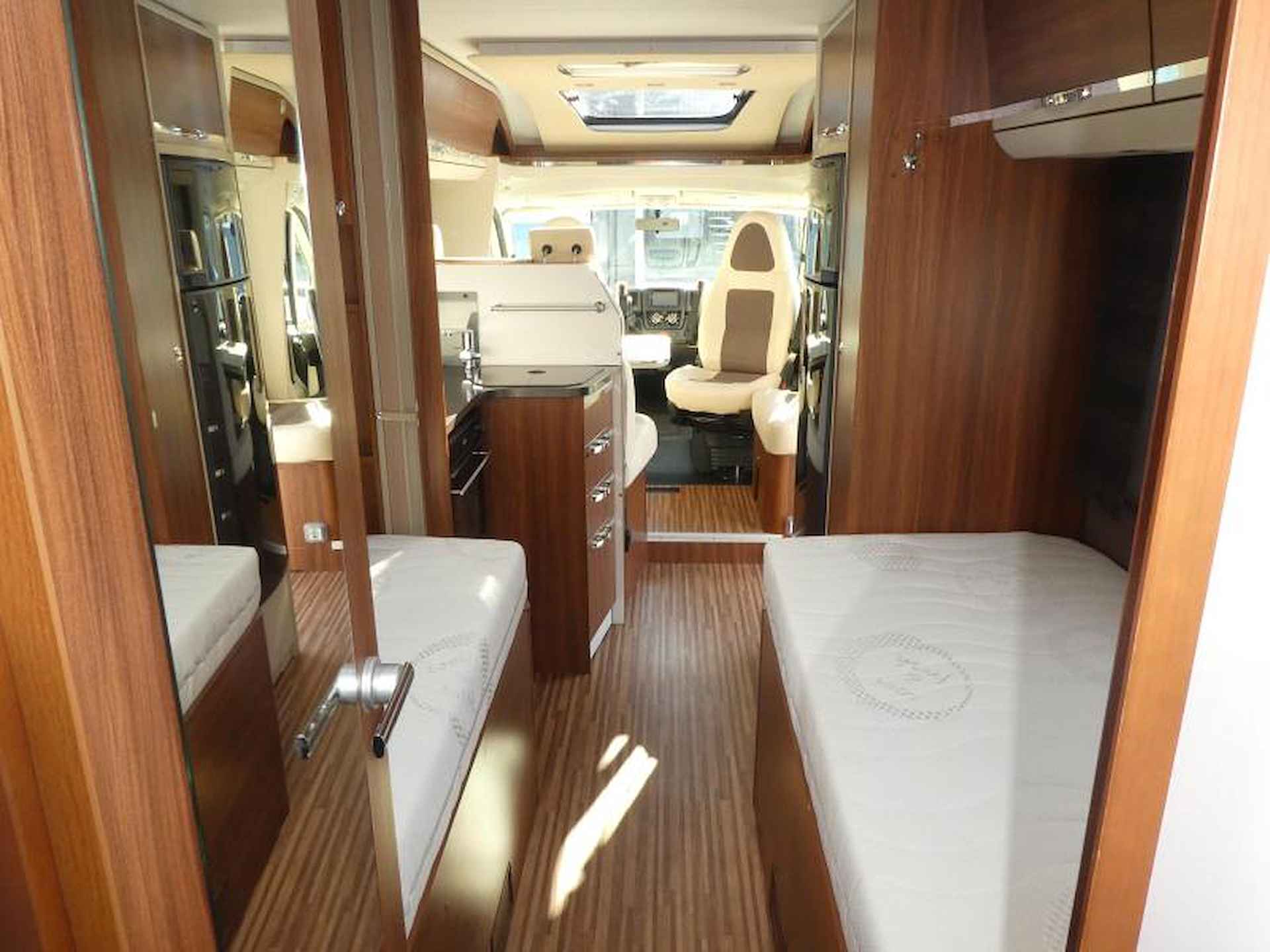 Adria Coral Supreme S 670 SLT LAGE BEDDEN!! - 14/17