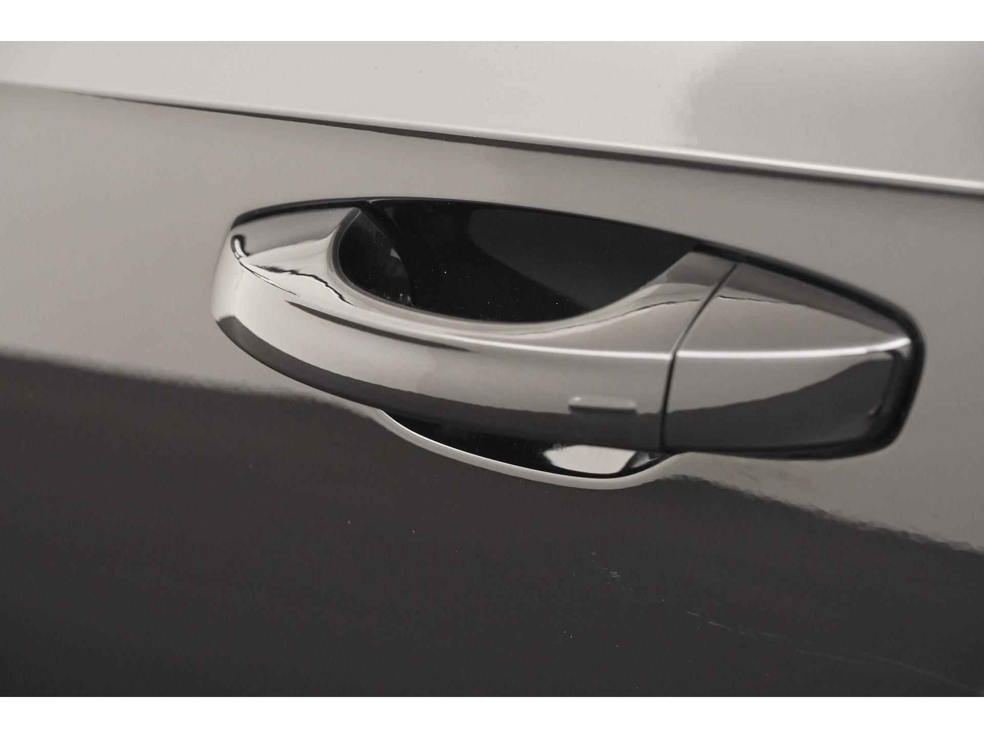 Volkswagen Arteon 1.4 TSI eHybrid Elegance | Schuifdak | Trekhaak | Zondag Open! - 27/45